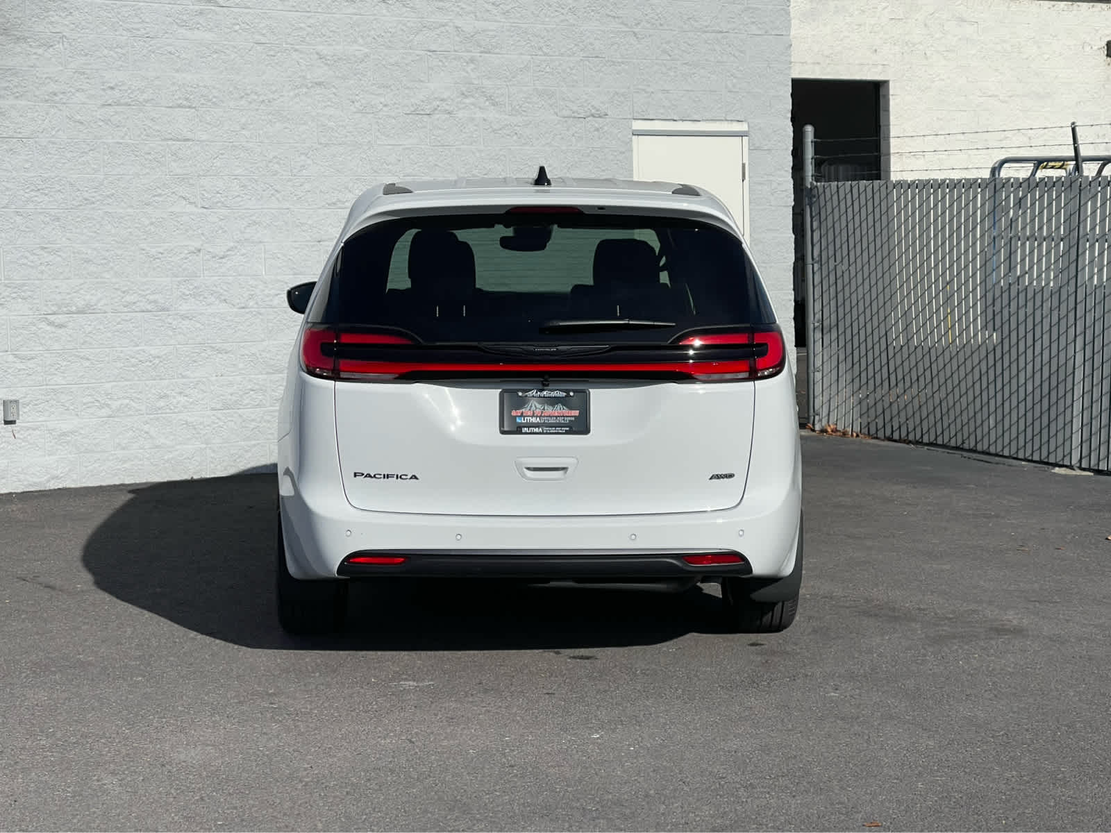 Thumbnail: 2026 Chrysler Pacifica - 2