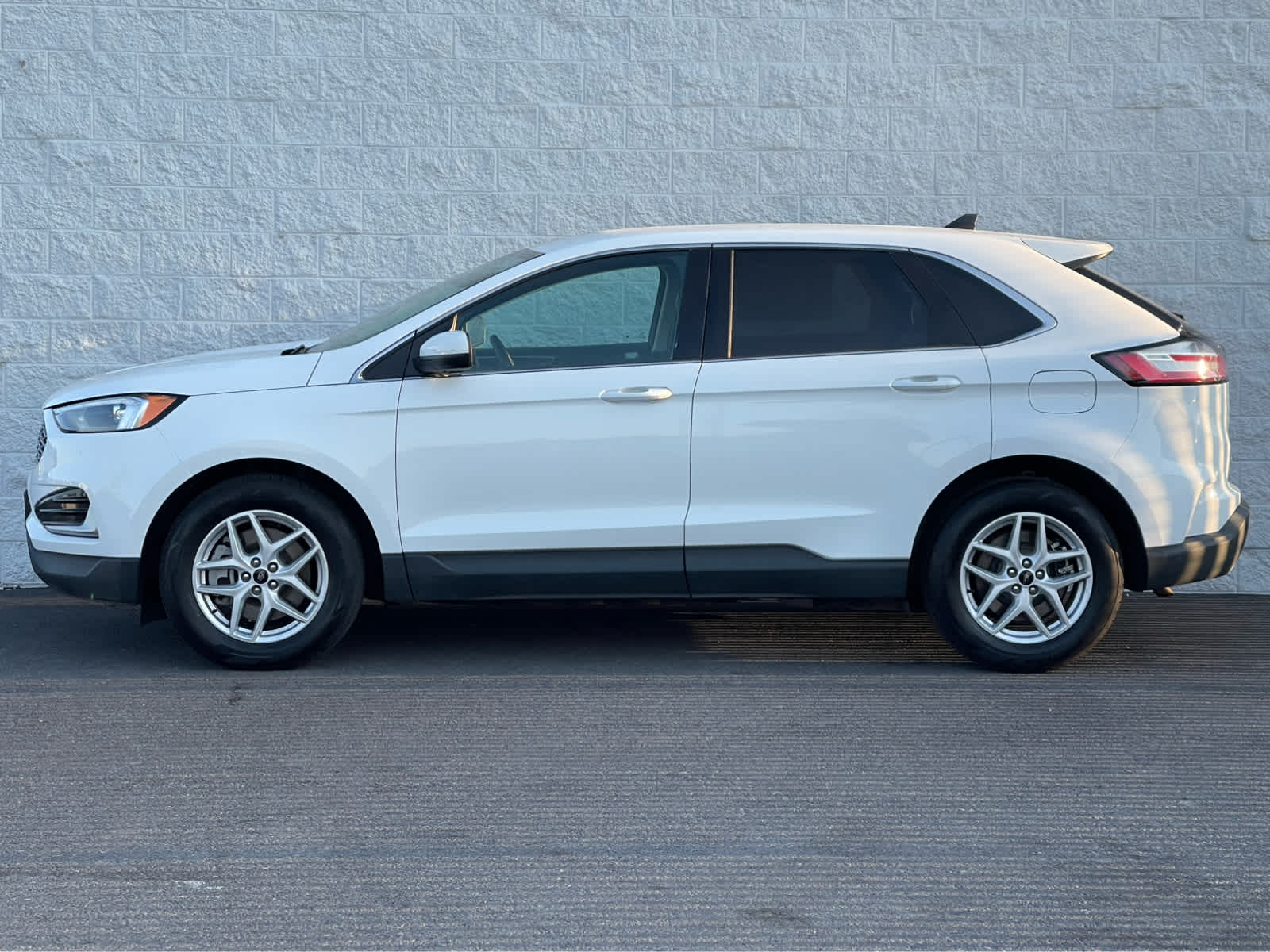 Thumbnail: 2023 Ford Edge - 4
