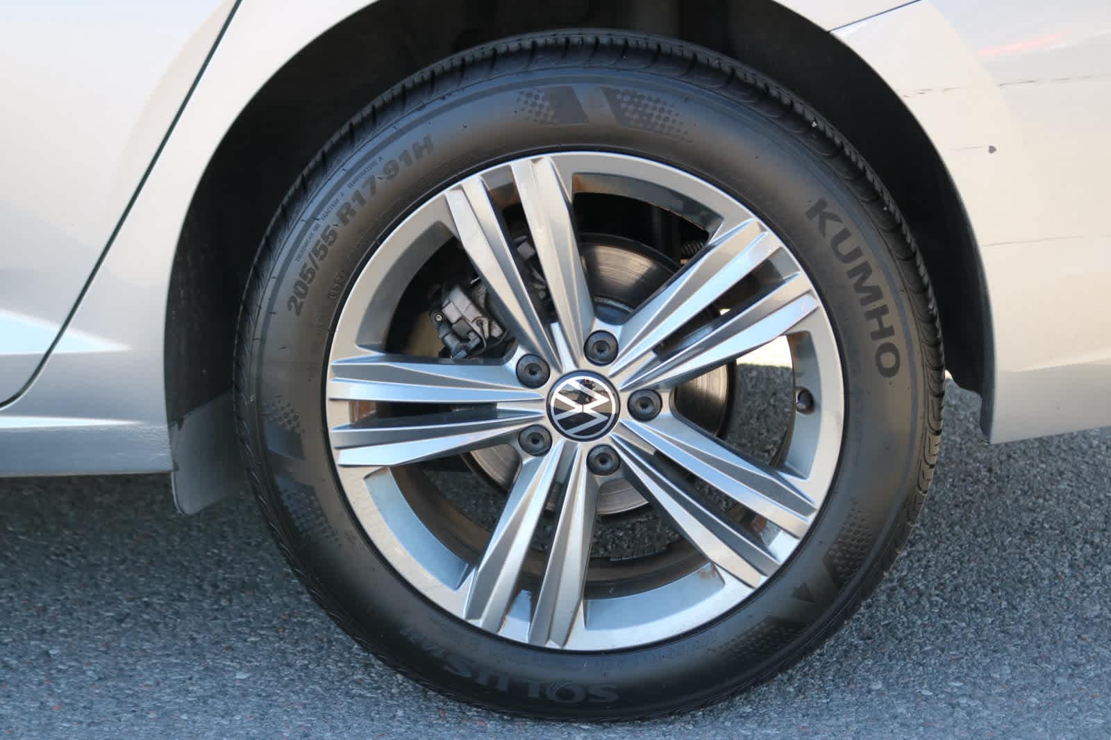 Thumbnail: 2024 Volkswagen Jetta - 12