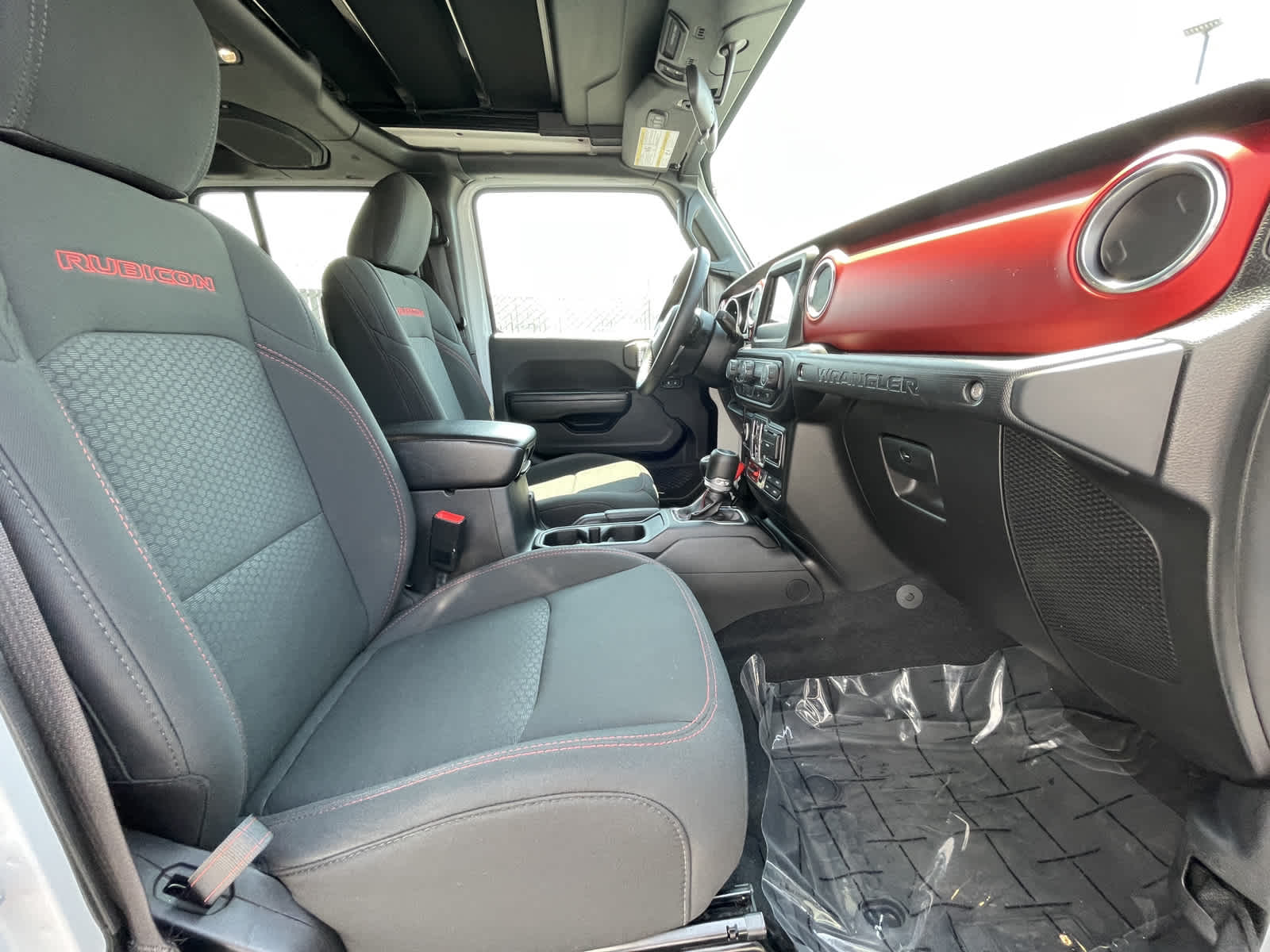 Thumbnail: 2019 Jeep Wrangler - 13