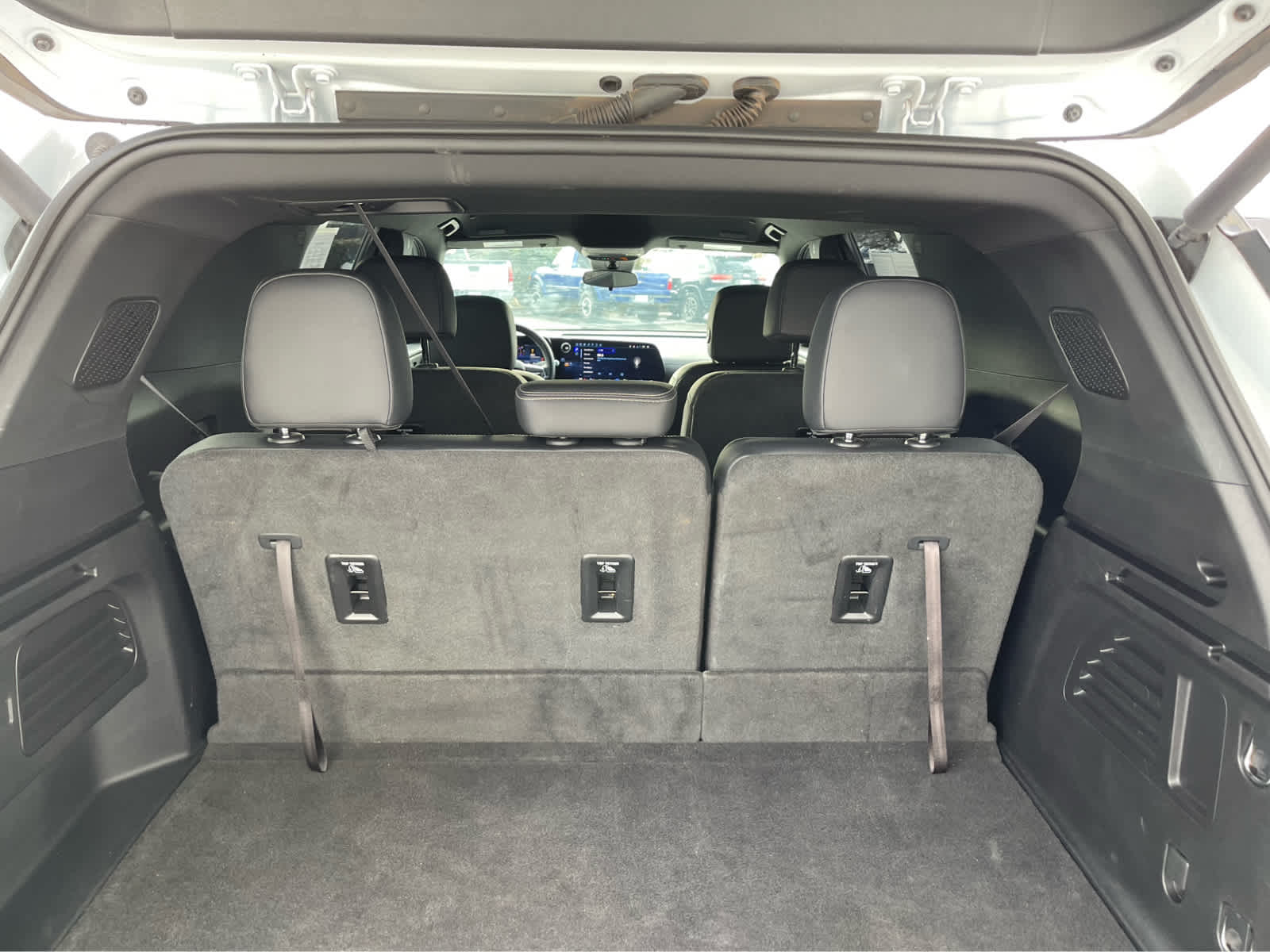 Thumbnail: 2025 Chevrolet Traverse - 10