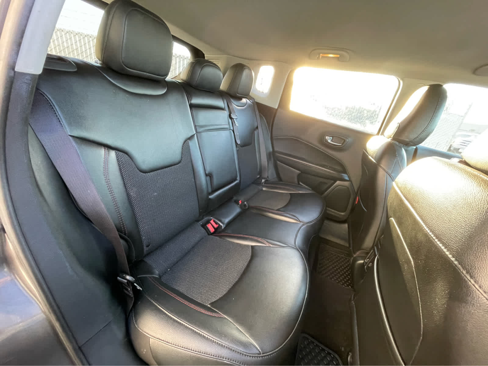 Thumbnail: 2020 Jeep Compass - 28