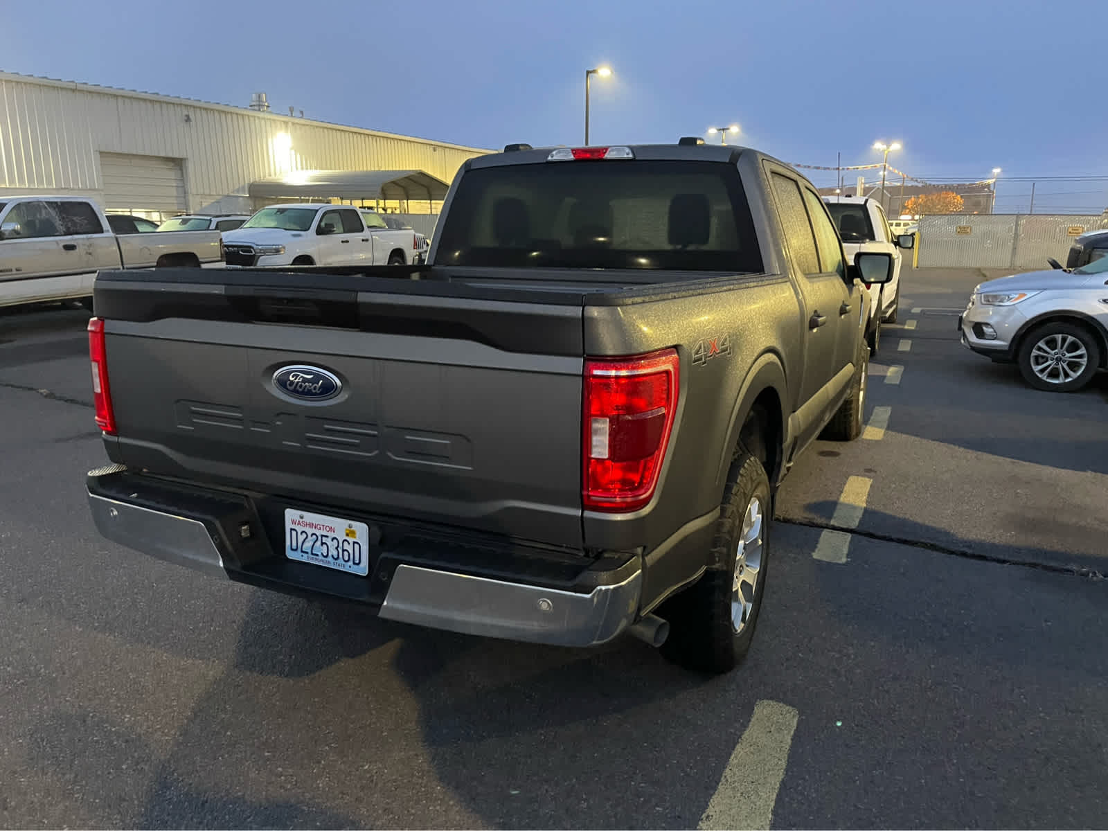 2023 Ford F-150 XLT photo 2