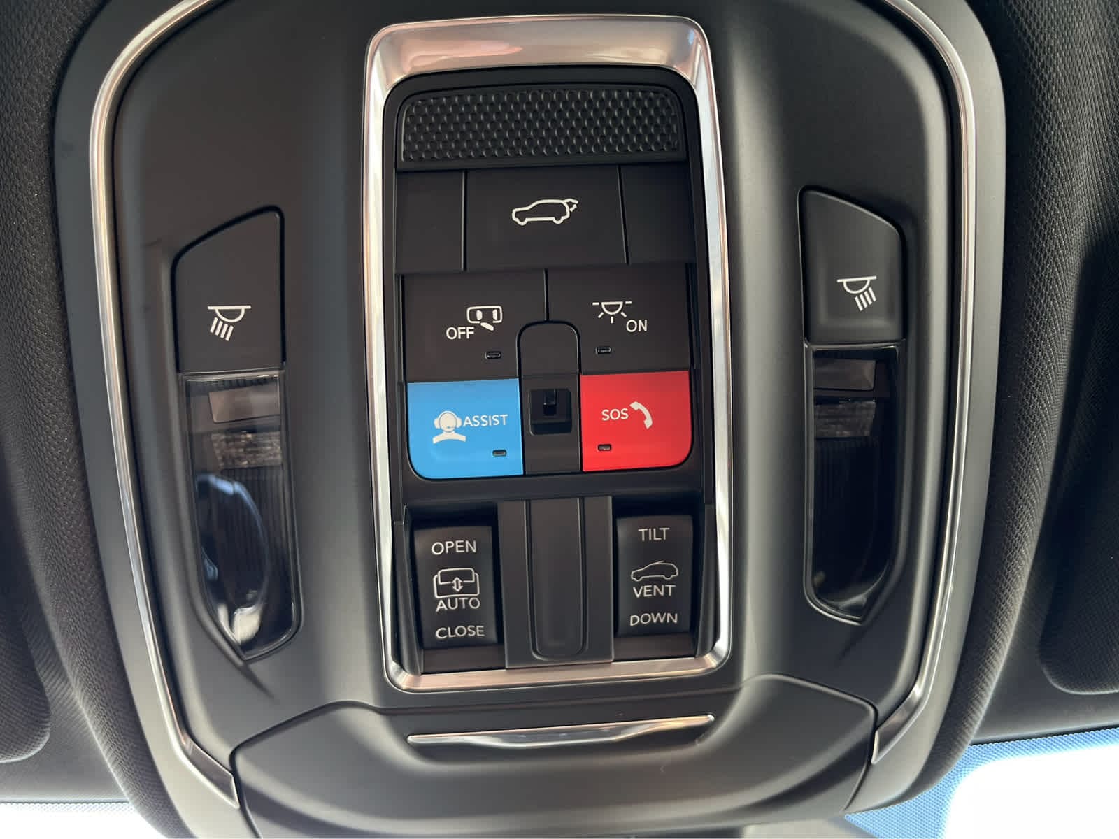 Thumbnail: 2025 Jeep Grand Cherokee - 24