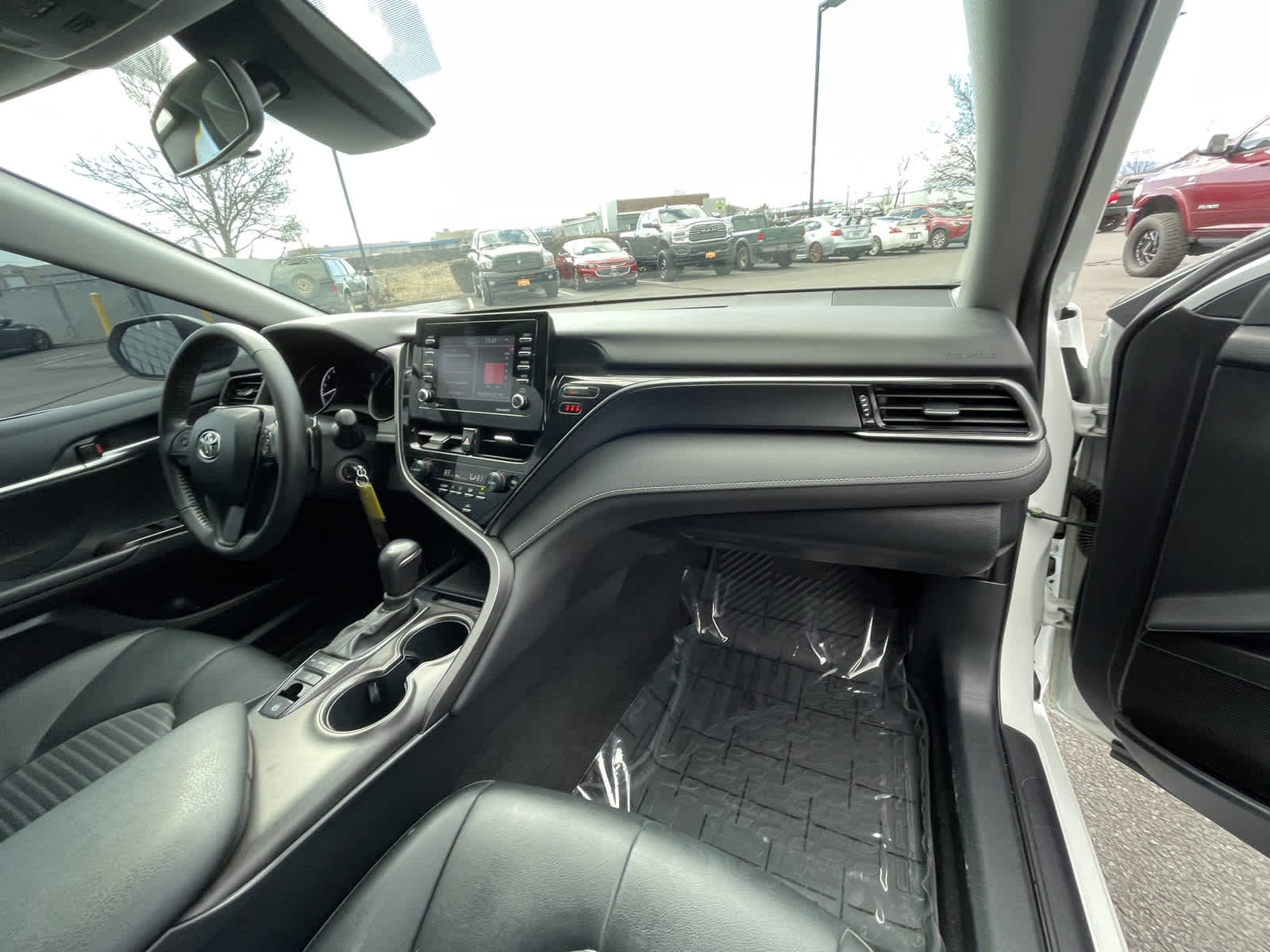 Thumbnail: 2023 Toyota Camry - 25