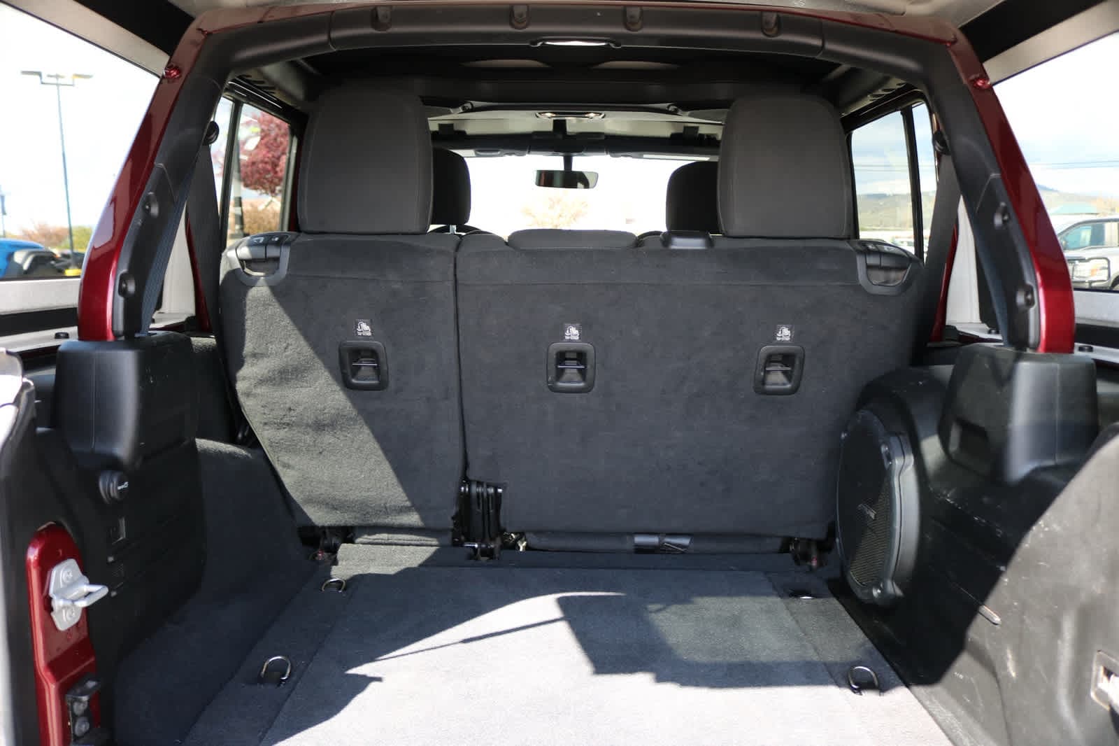 Thumbnail: 2021 Jeep Wrangler - 23