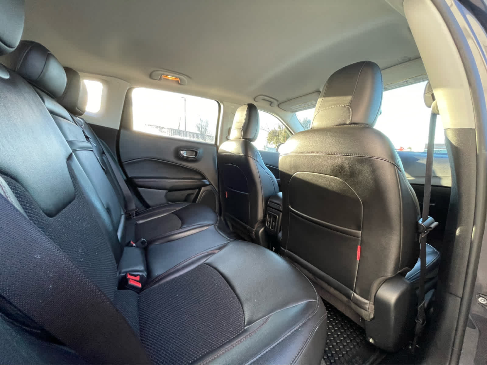 Thumbnail: 2020 Jeep Compass - 27