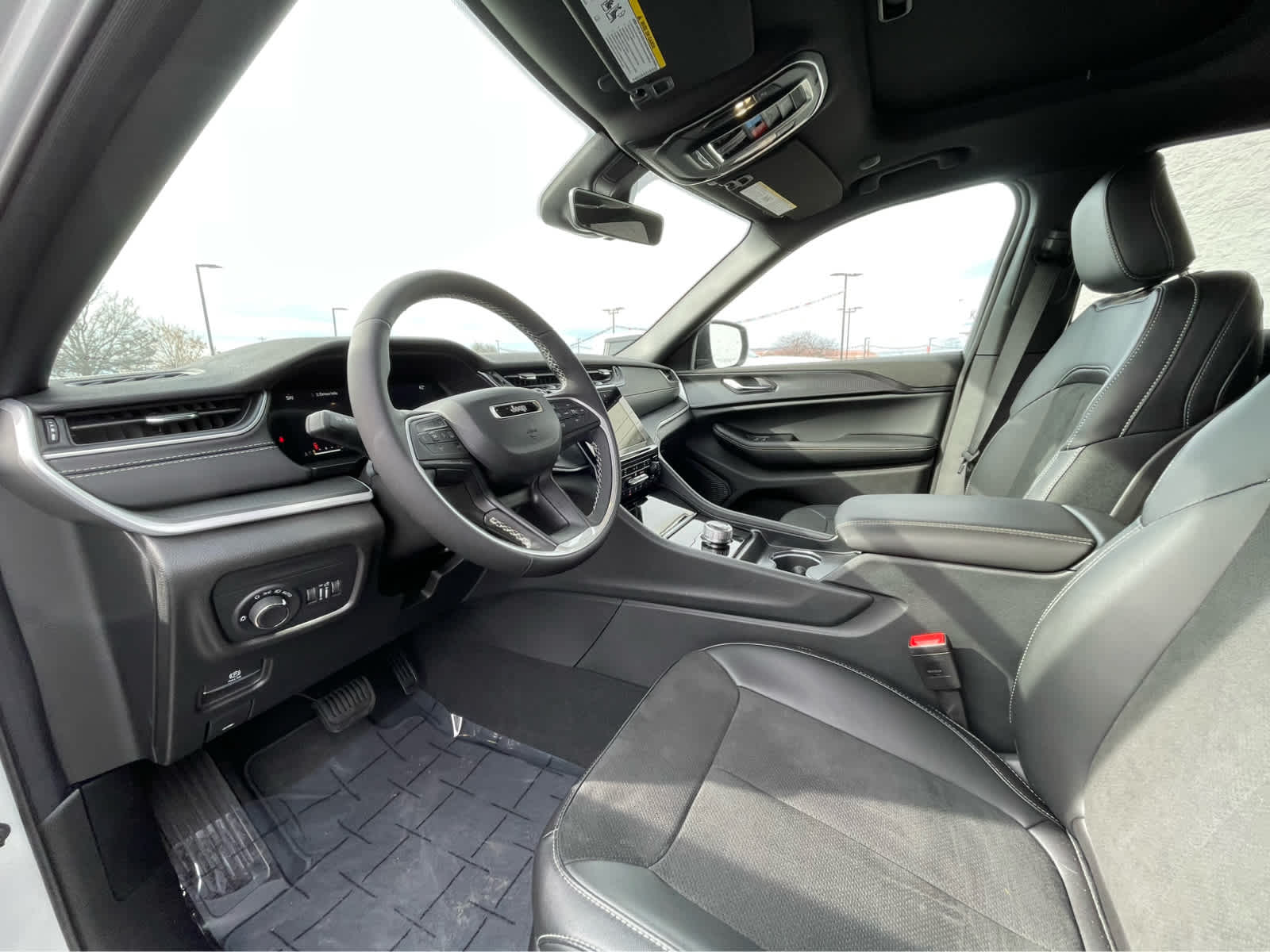 Thumbnail: 2025 Jeep Grand Cherokee - 2