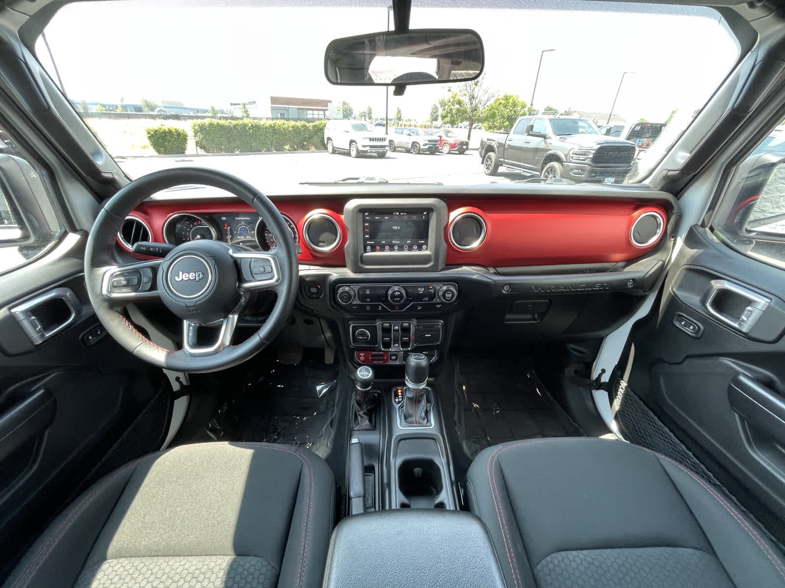 Thumbnail: 2019 Jeep Wrangler - 14