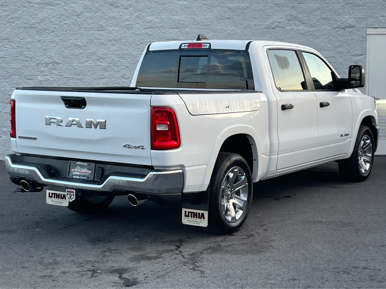 Thumbnail: 2026 RAM 1500 - 7