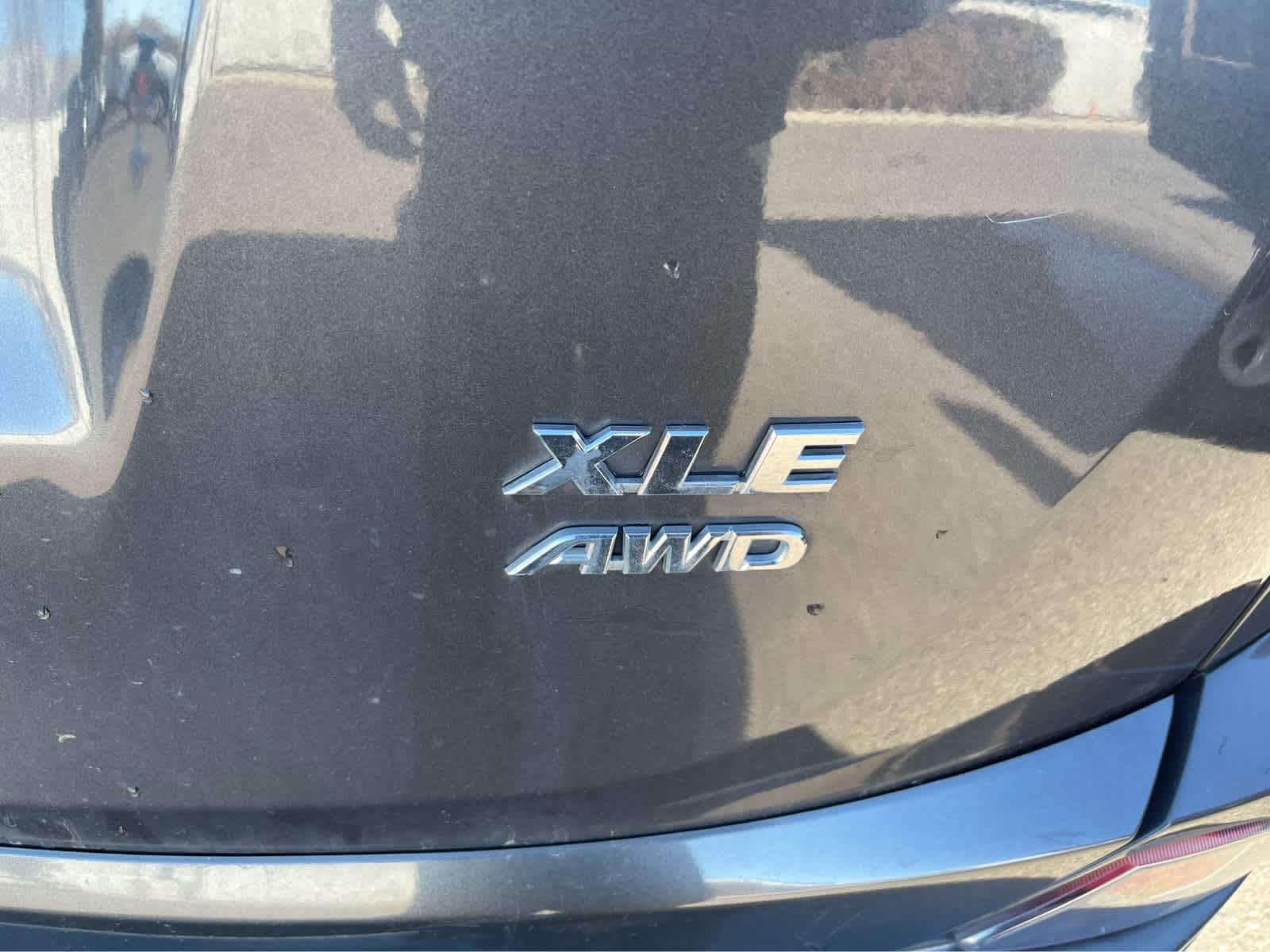 Thumbnail: 2018 Toyota RAV4 - 9