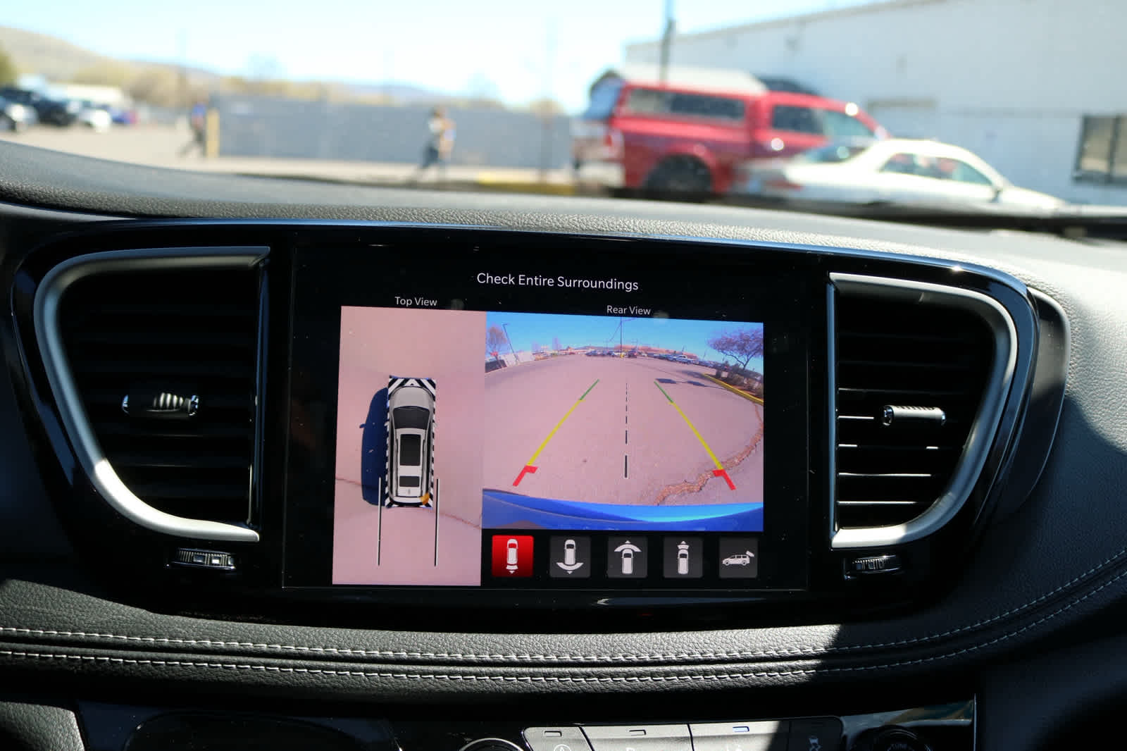 Thumbnail: 2026 Chrysler Pacifica - 16