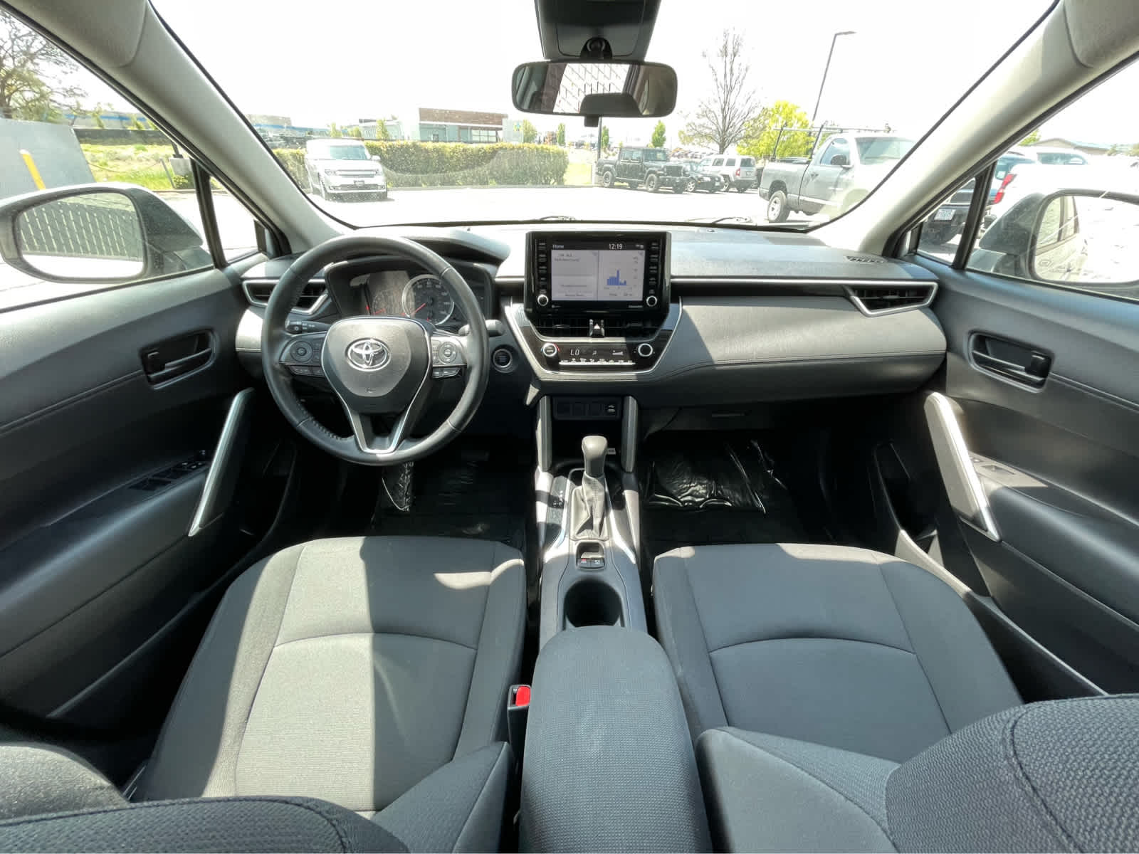 Thumbnail: 2022 Toyota Corolla Cross - 12