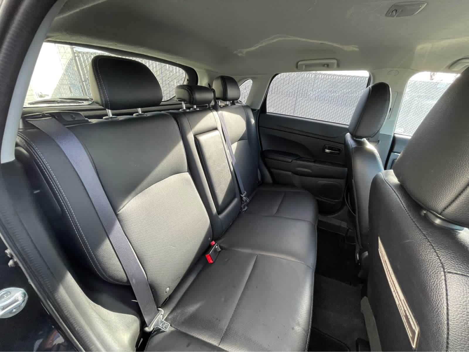 Thumbnail: 2016 Mitsubishi Outlander Sport - 25