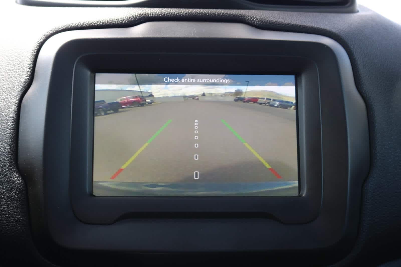 Thumbnail: 2018 Jeep Renegade - 15