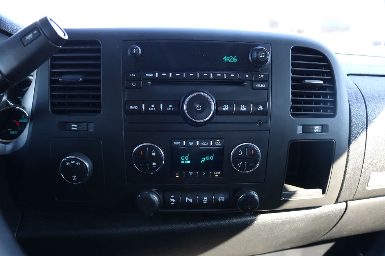 Thumbnail: 2014 Chevrolet Silverado 3500 - 17