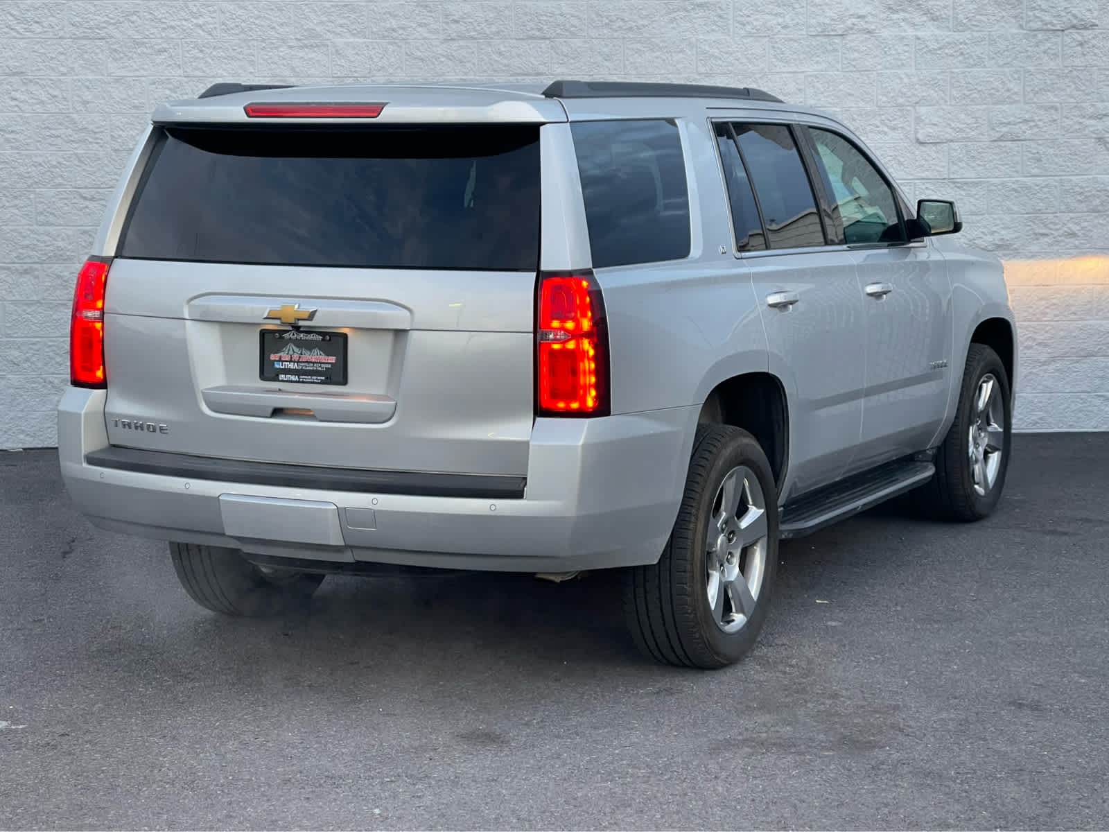 Thumbnail: 2019 Chevrolet Tahoe - 6