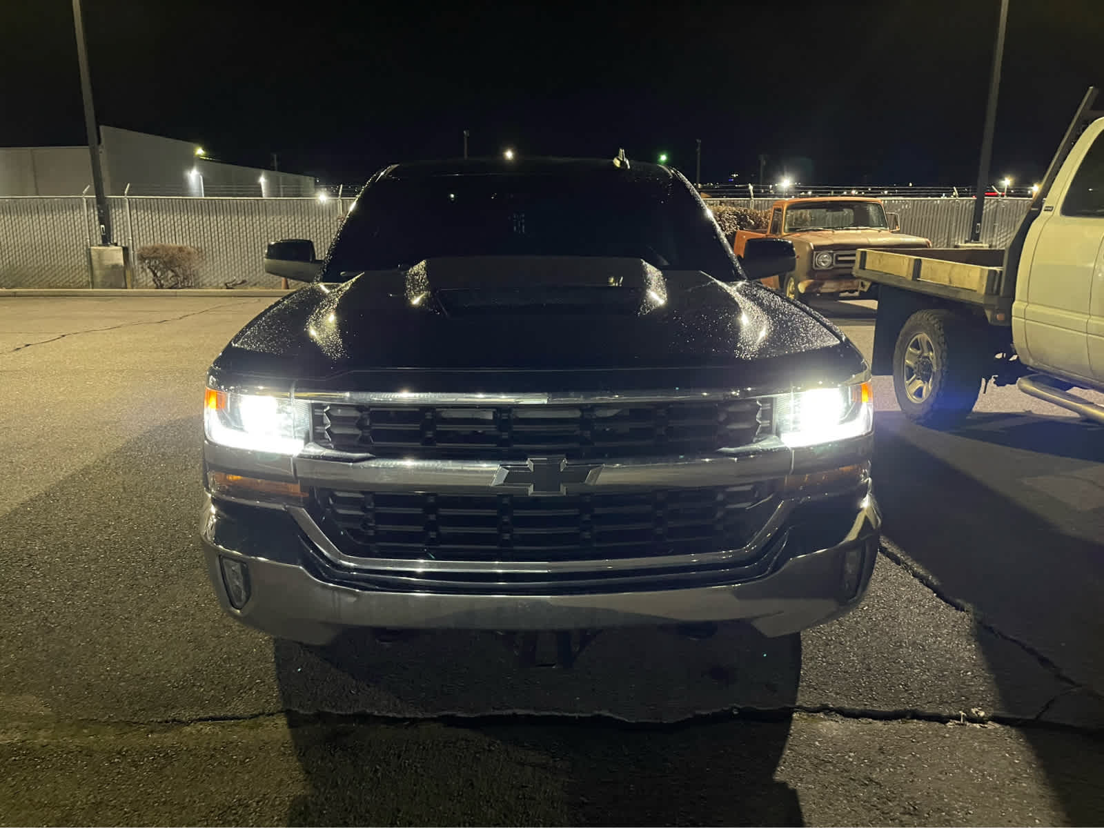 Thumbnail: 2016 Chevrolet Silverado 1500 - 2