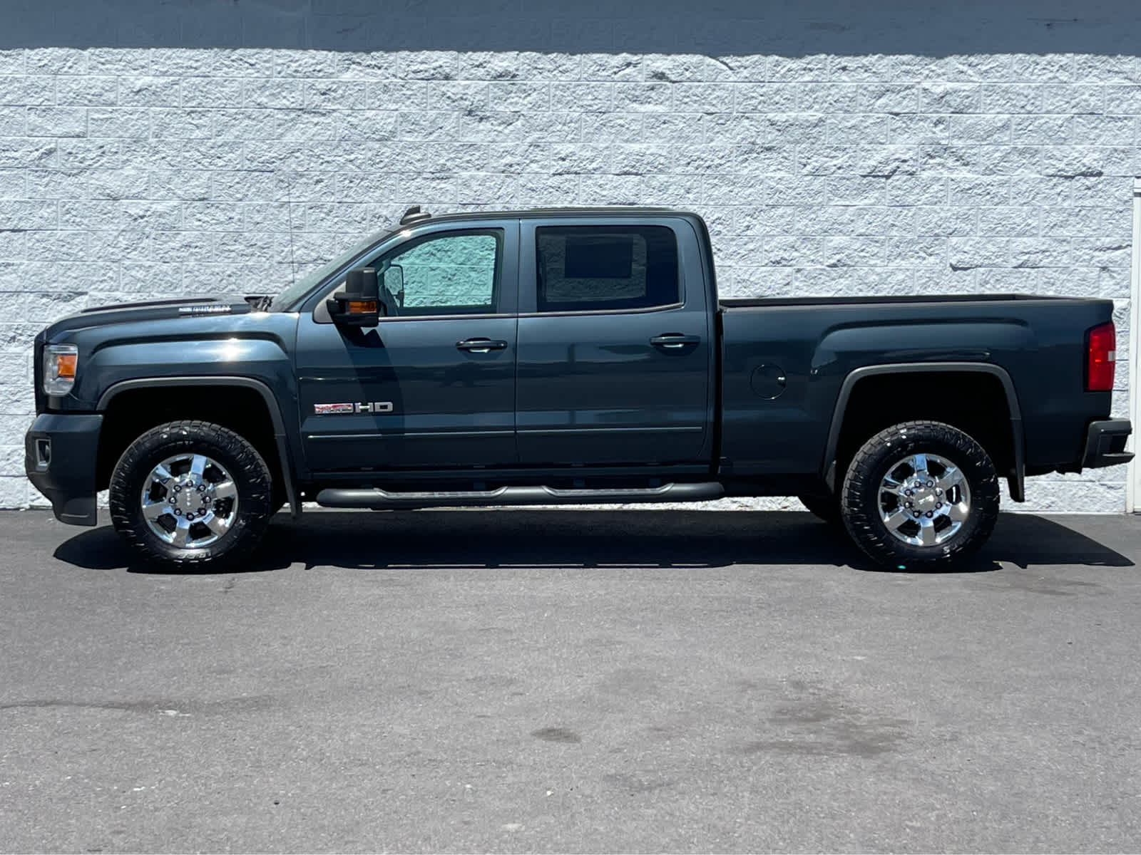 Thumbnail: 2019 GMC Sierra 3500 - 4