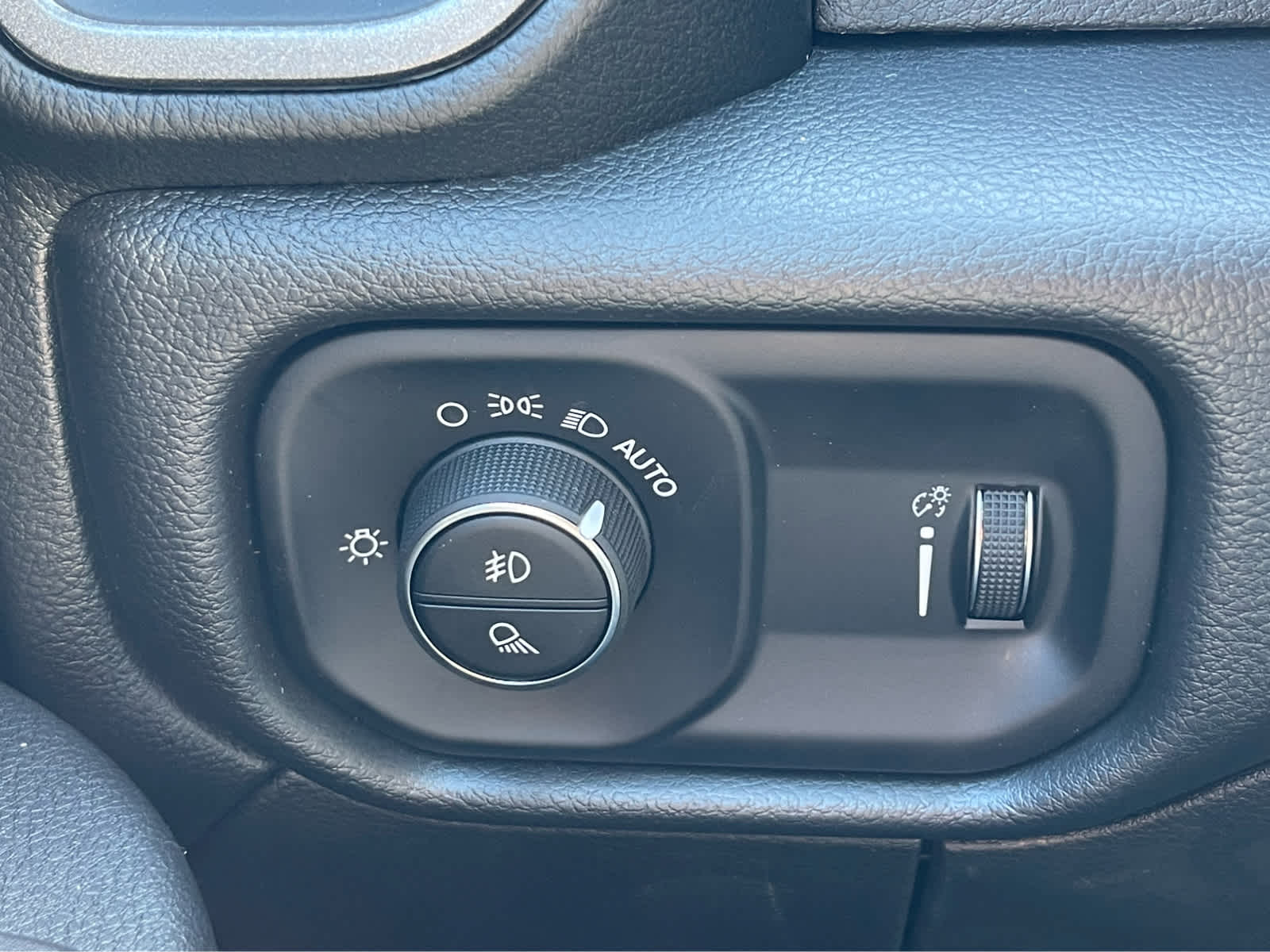 Thumbnail: 2026 RAM 2500 - 18