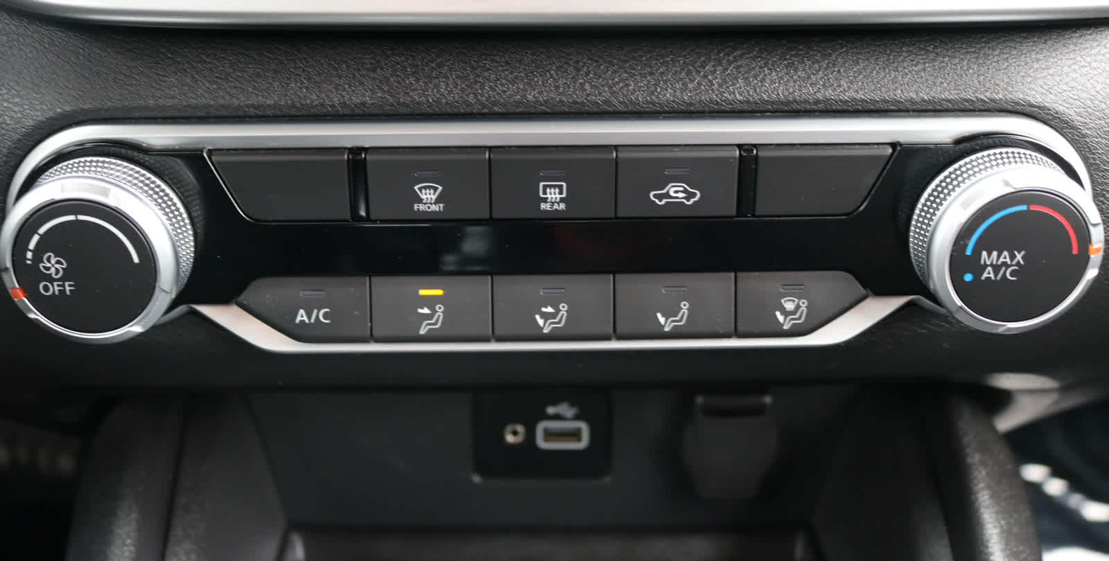 Thumbnail: 2023 Nissan Altima - 18