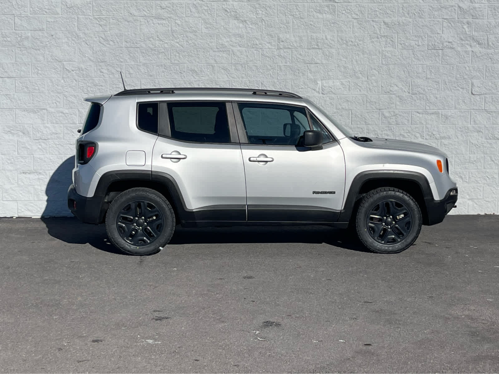 Thumbnail: 2021 Jeep Renegade - 5