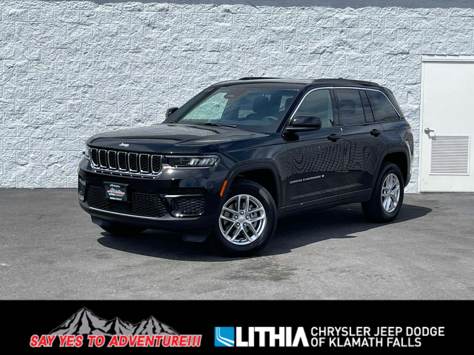 2025 Jeep Grand Cherokee Laredo -
                  Klamath Falls, OR