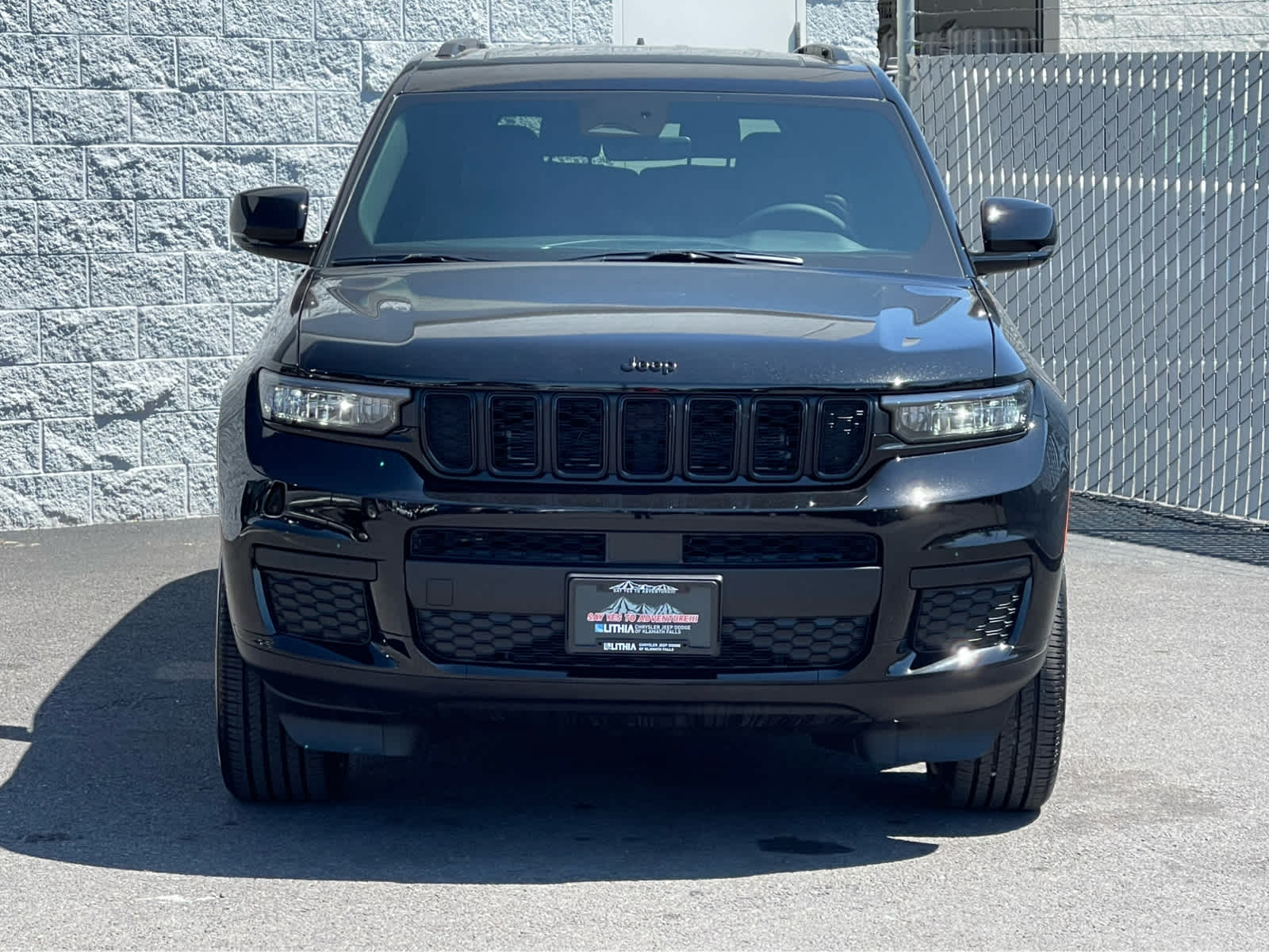 Thumbnail: 2025 Jeep Grand Cherokee - 3