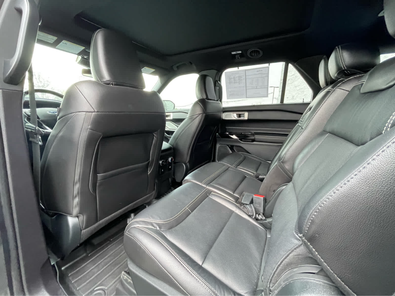 Thumbnail: 2022 Ford Explorer - 23