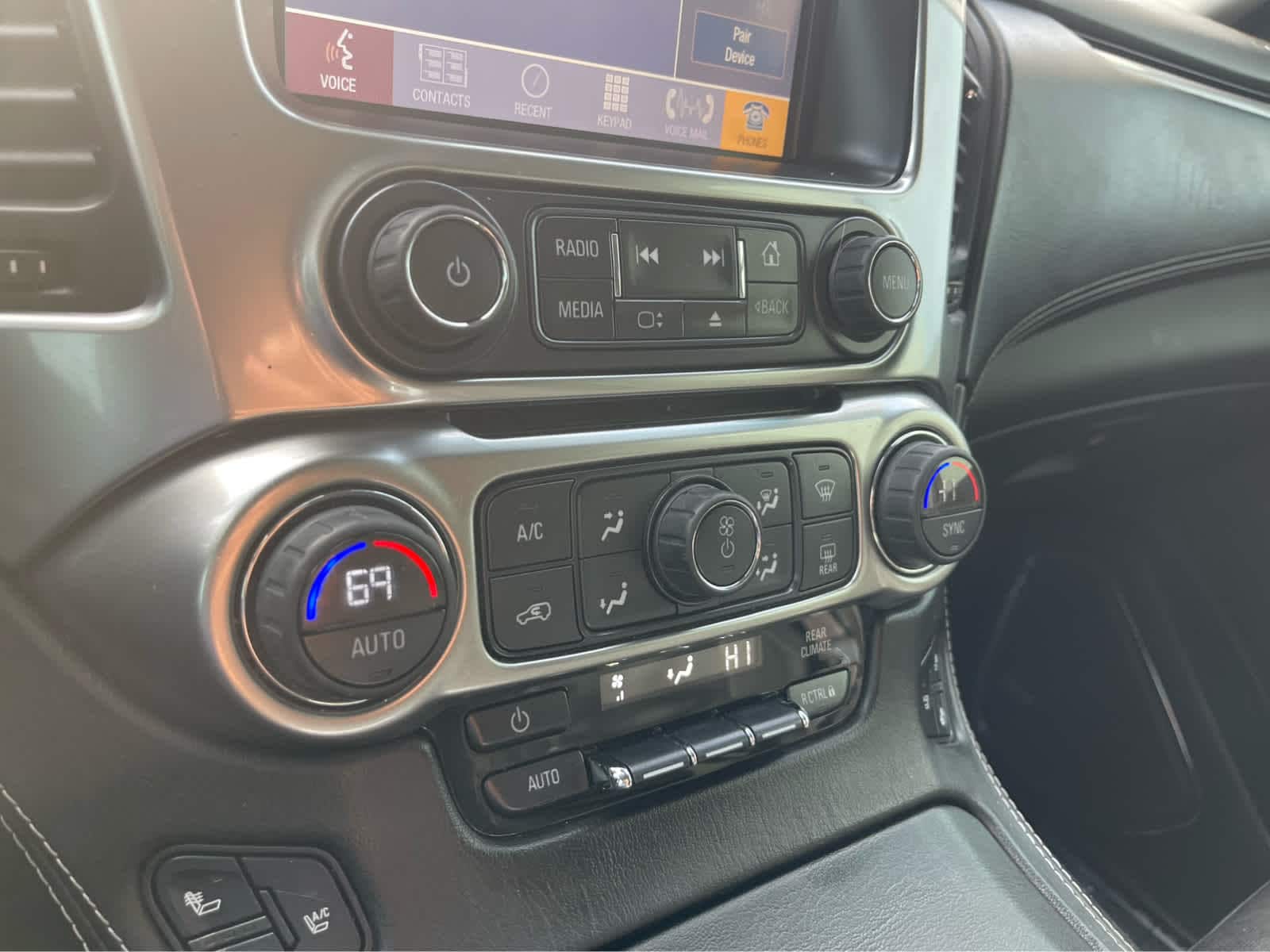 Thumbnail: 2015 Chevrolet Tahoe - 15