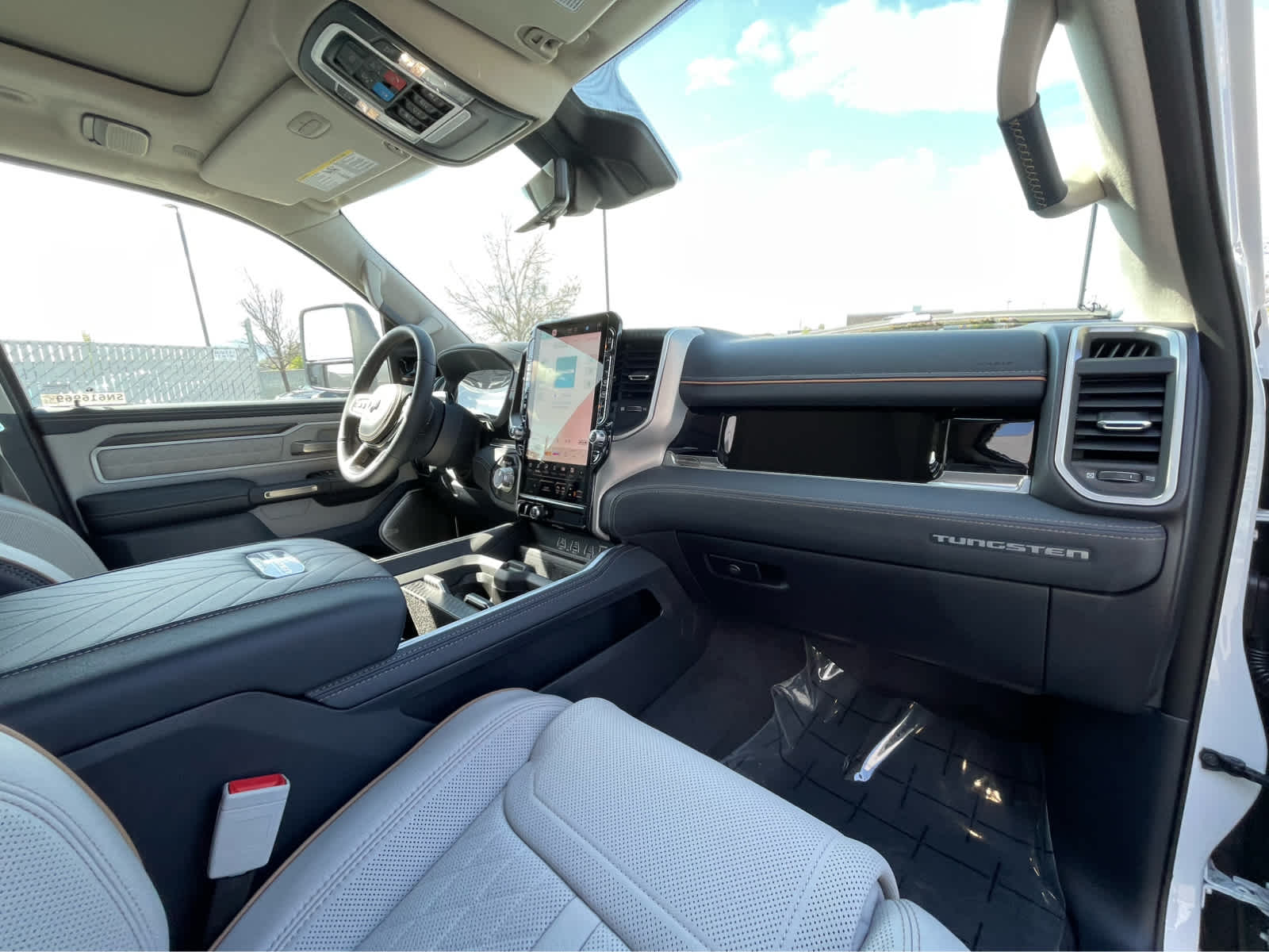 Thumbnail: 2025 RAM 1500 - 29