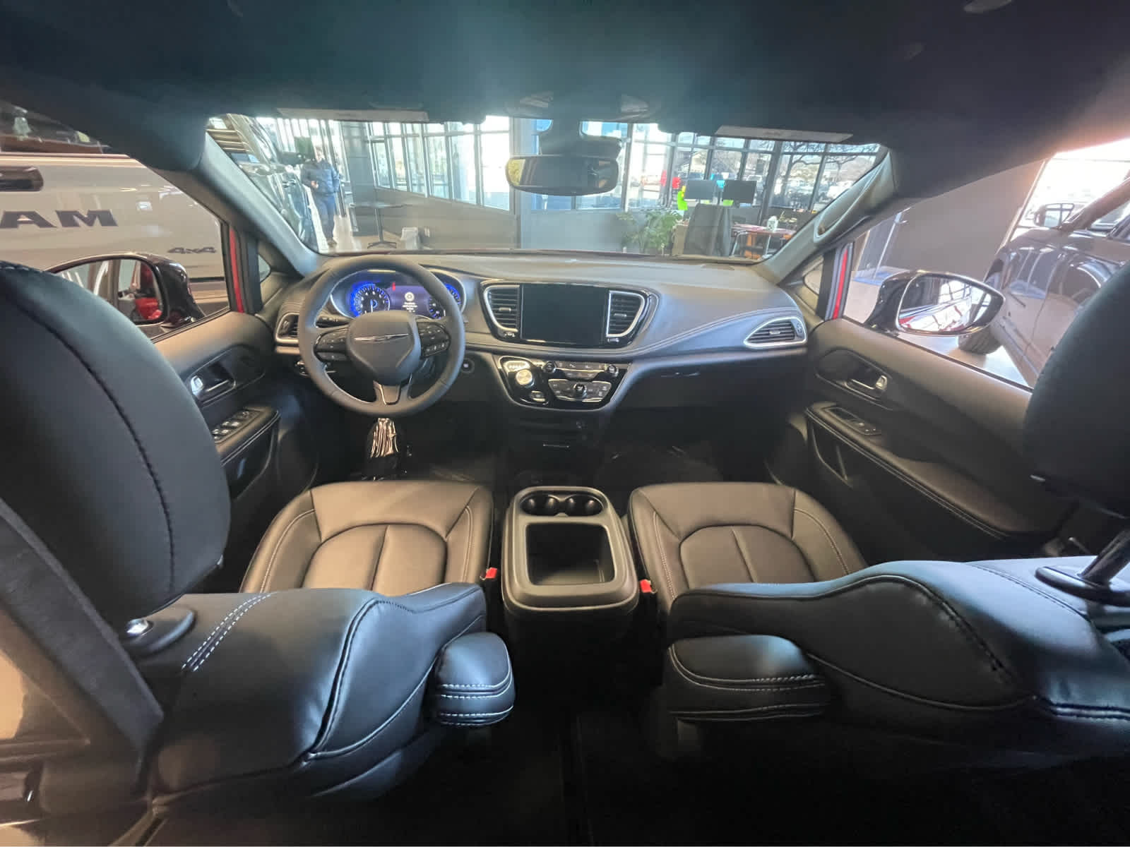 Thumbnail: 2026 Chrysler Pacifica - 13