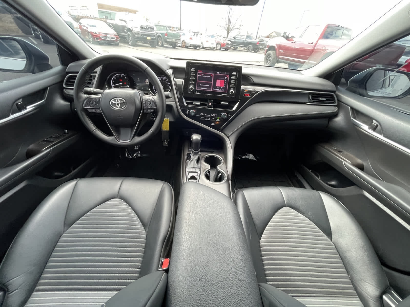 Thumbnail: 2023 Toyota Camry - 11