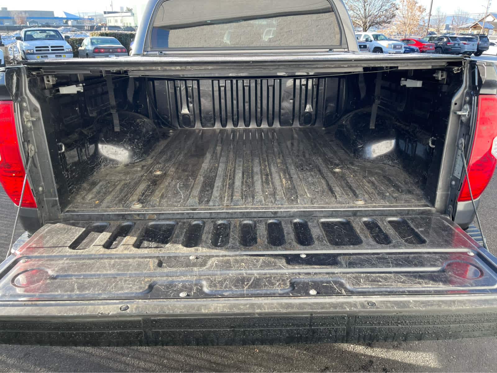 Thumbnail: 2016 Toyota Tundra - 11