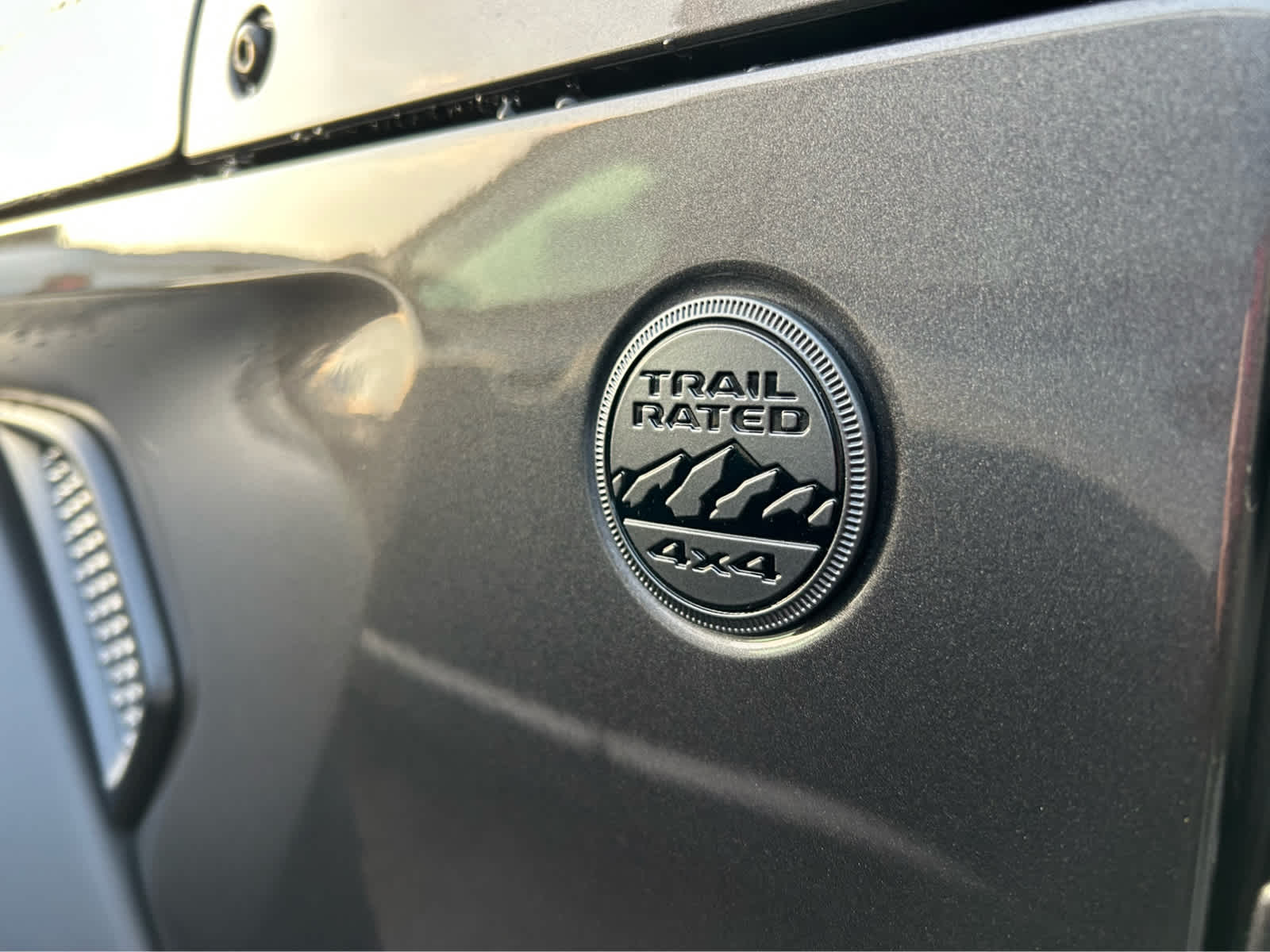 Thumbnail: 2025 Jeep Gladiator - 9