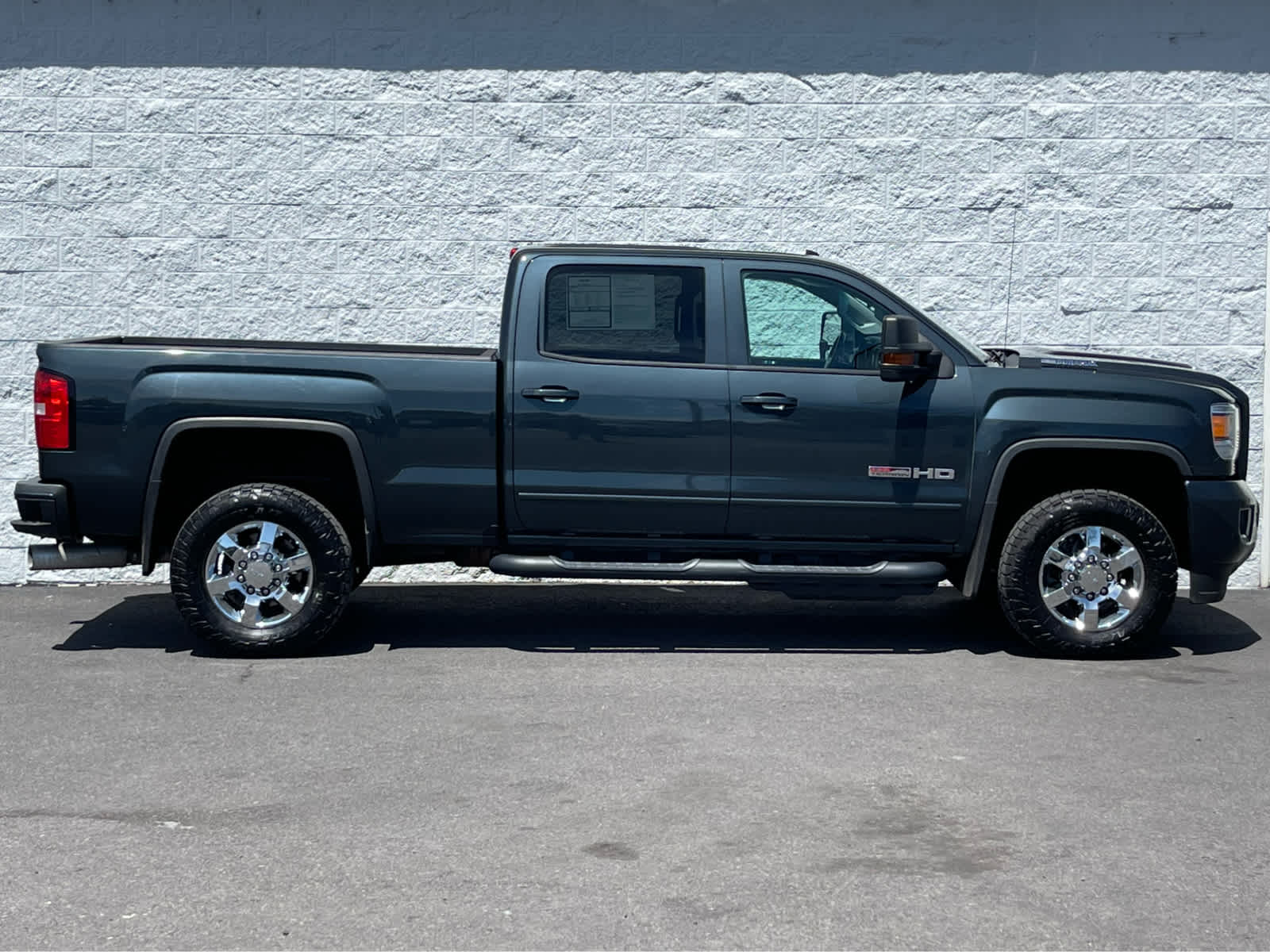 Thumbnail: 2019 GMC Sierra 3500 - 5