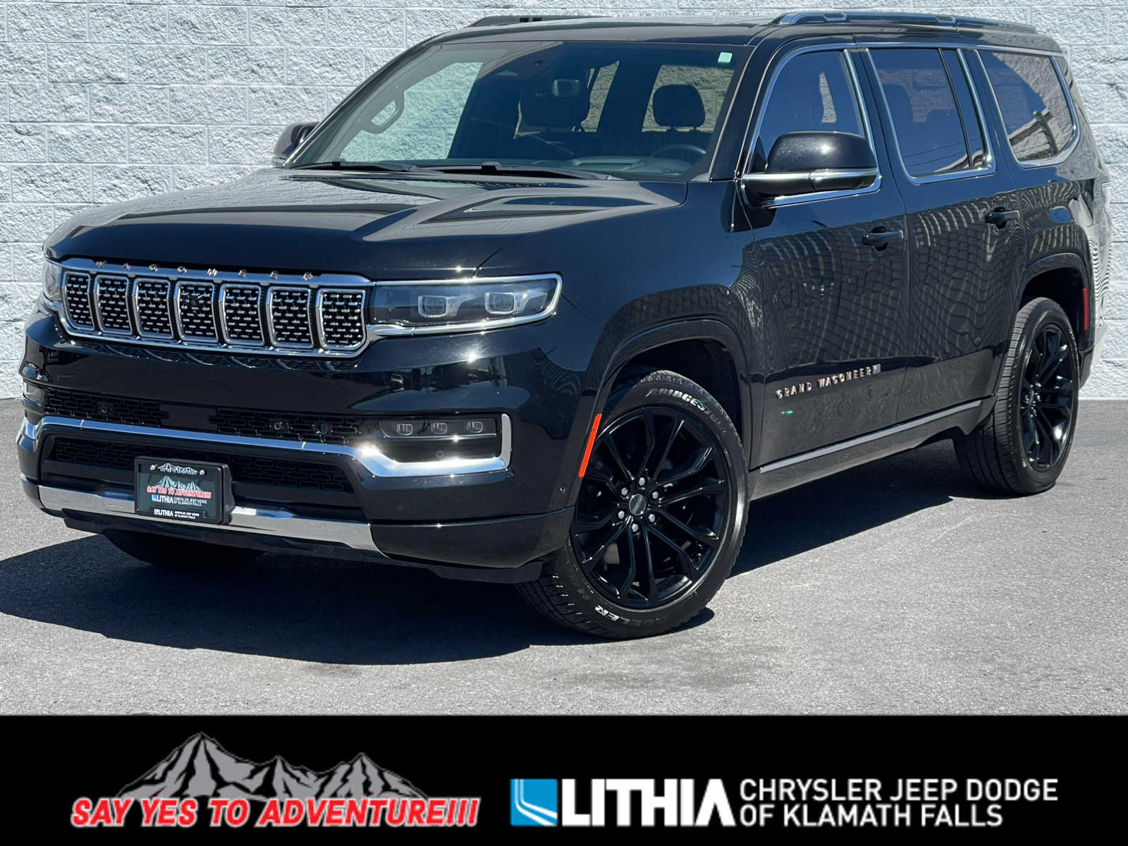 2022 Jeep Grand Wagoneer Series III