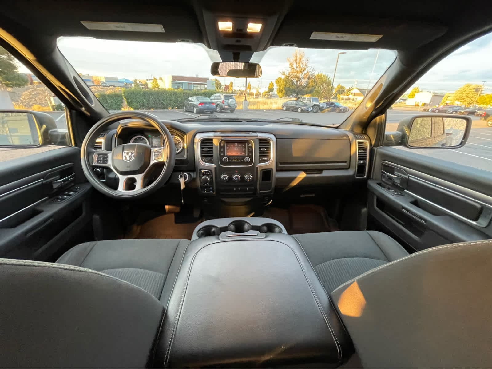 Thumbnail: 2022 RAM 1500 Classic - 11