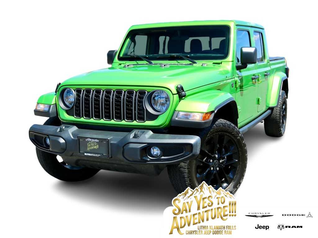 2025 Jeep Gladiator Nighthawk Auto's photo