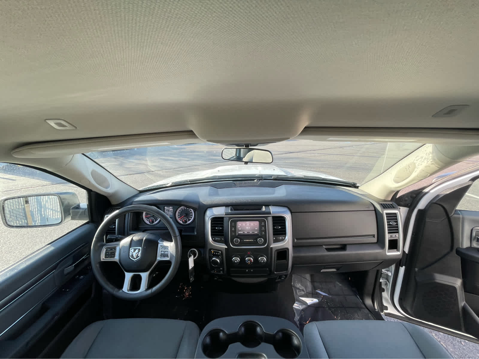 Thumbnail: 2022 RAM 1500 Classic - 13