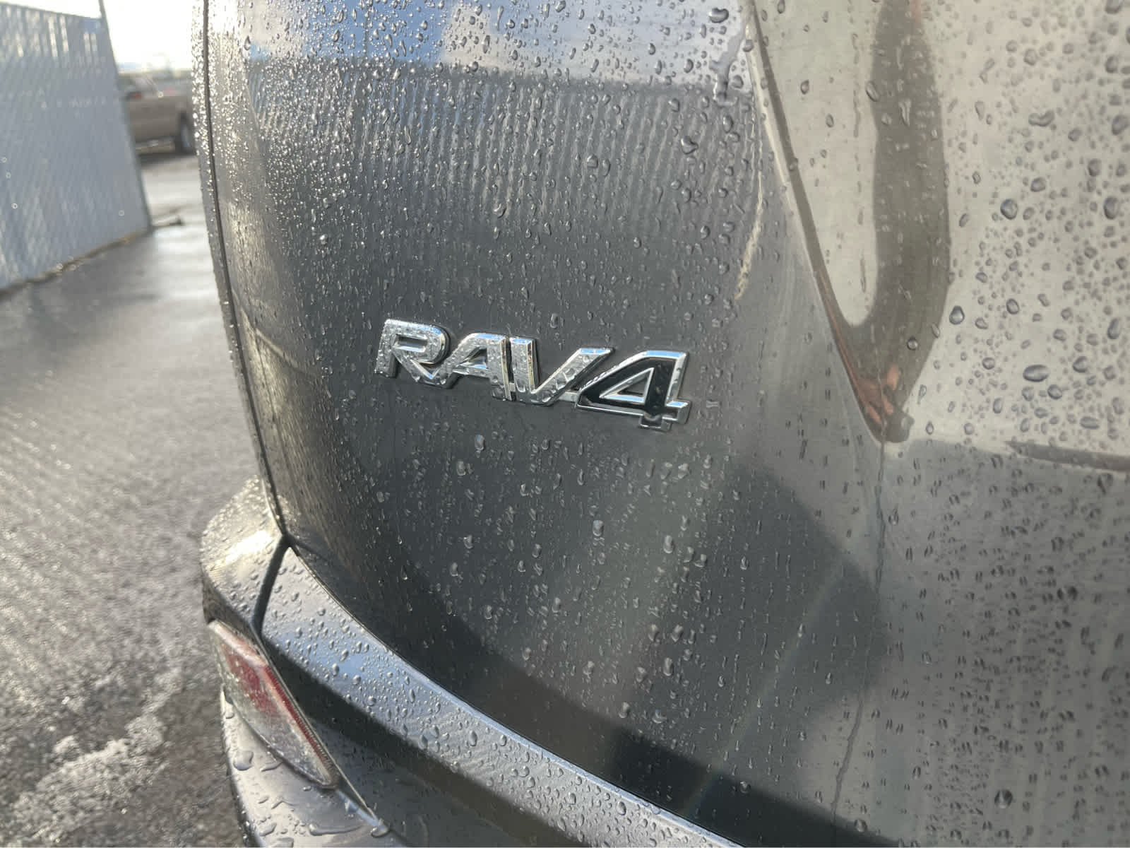 Thumbnail: 2018 Toyota RAV4 - 8