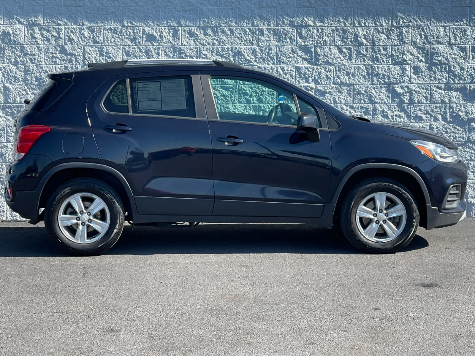 Thumbnail: 2021 Chevrolet Trax - 5