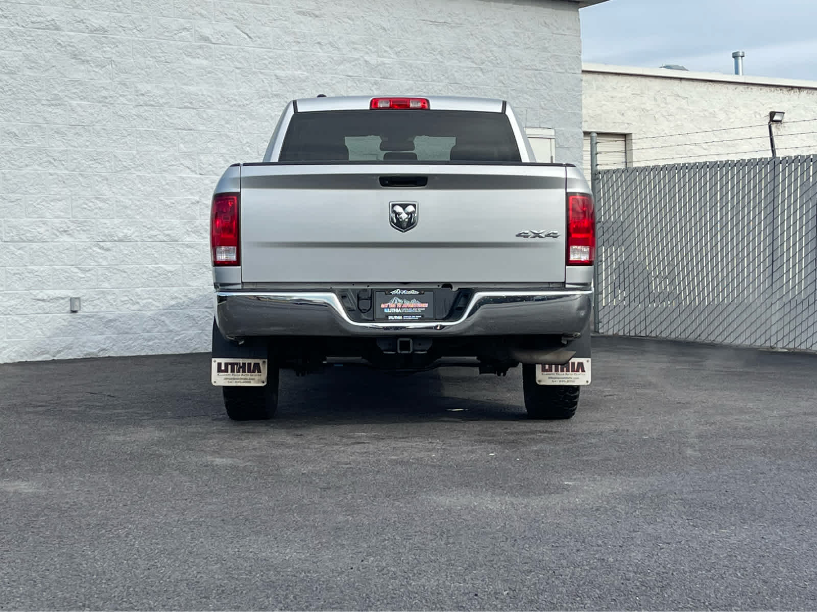 Thumbnail: 2019 RAM 1500 Classic - 6