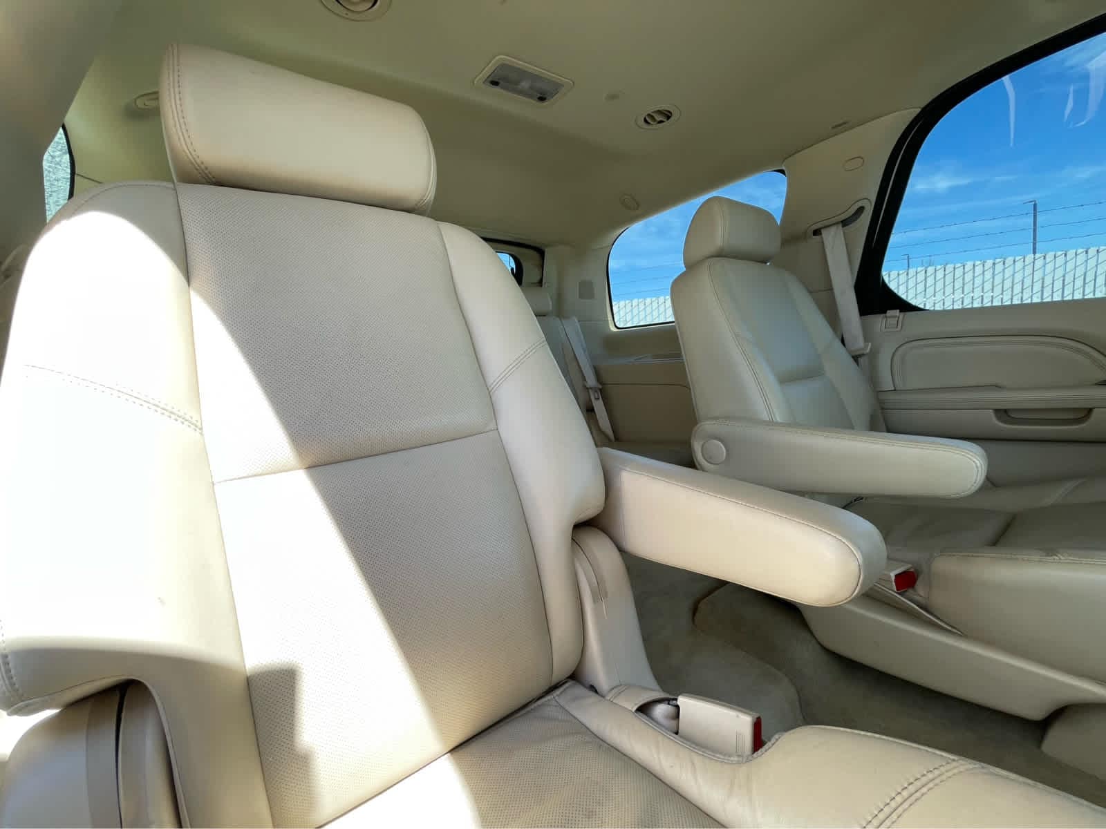 Thumbnail: 2008 Cadillac Escalade - 27