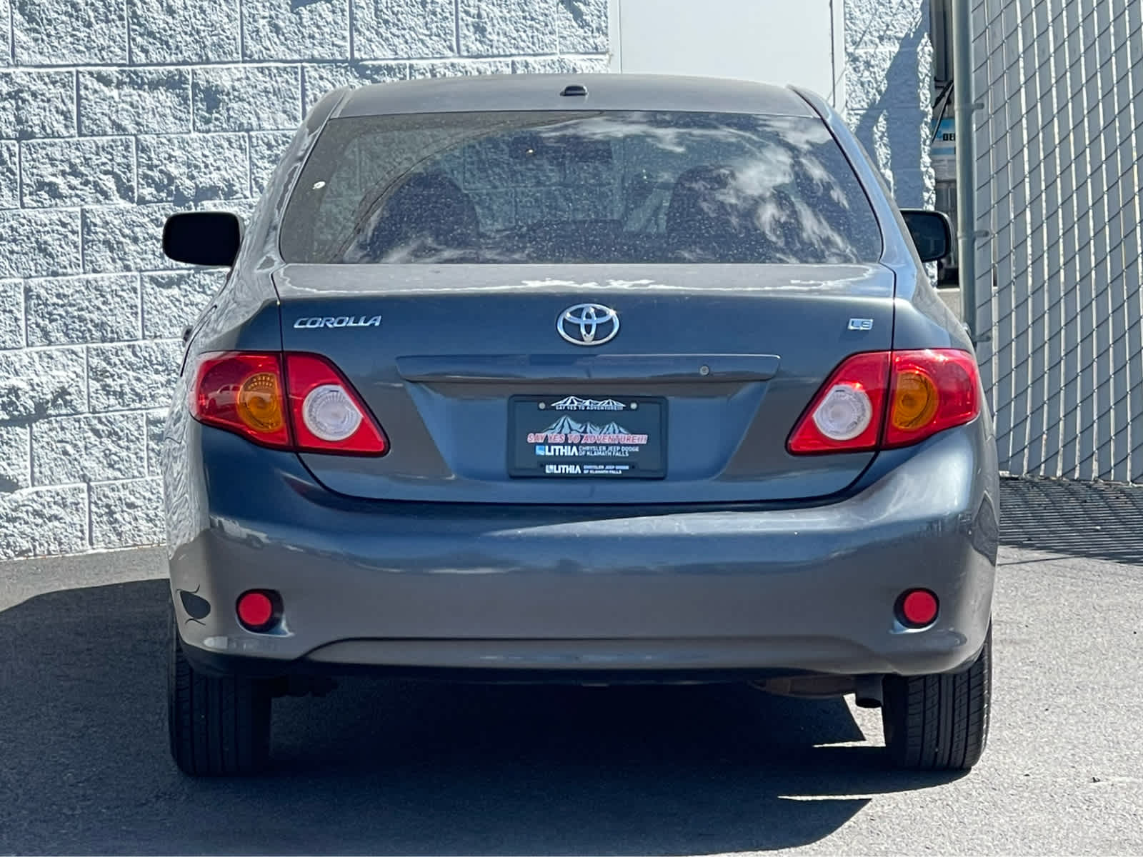 Thumbnail: 2010 Toyota Corolla - 6