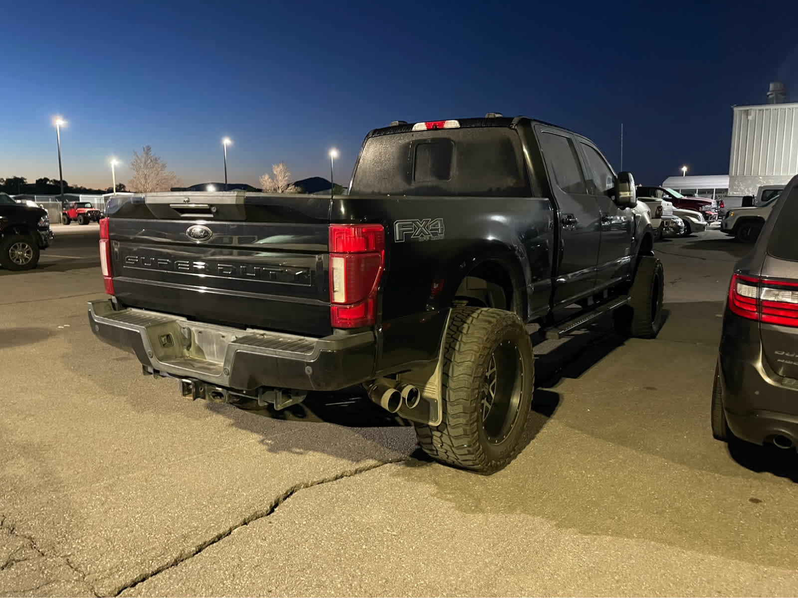 2021 Ford F-350 Lariat photo 3