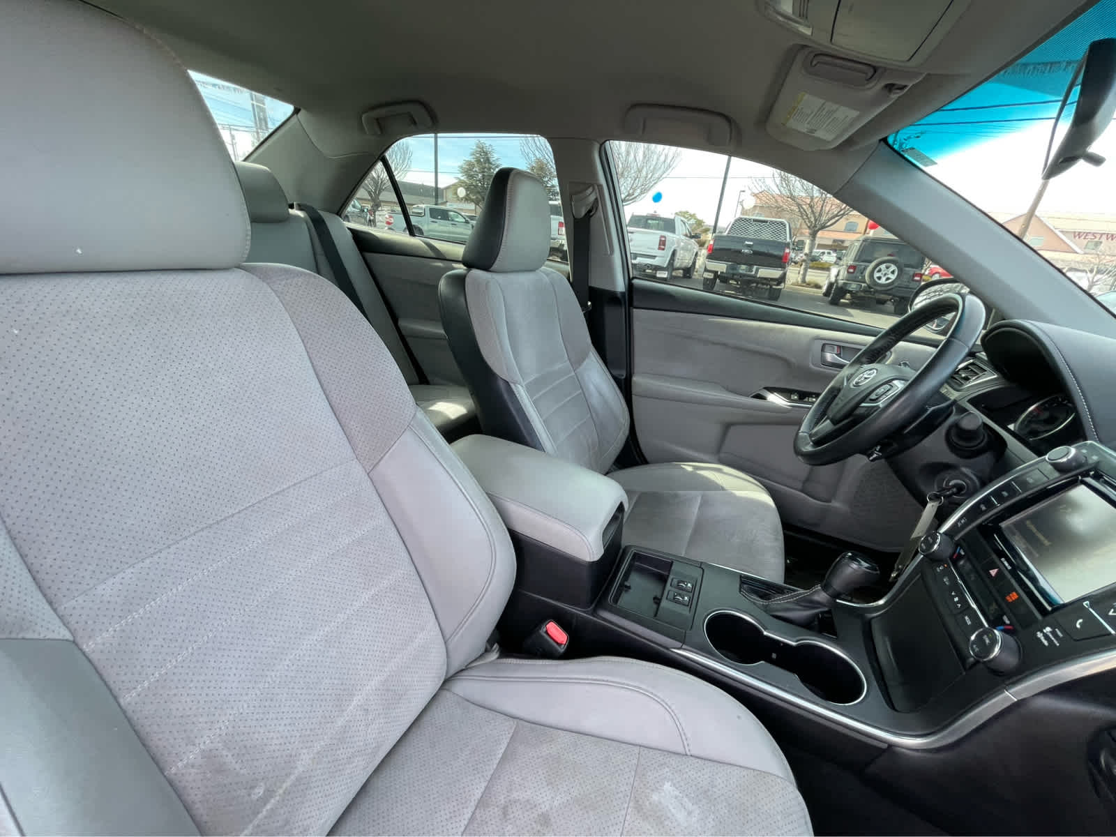 Thumbnail: 2017 Toyota Camry - 25