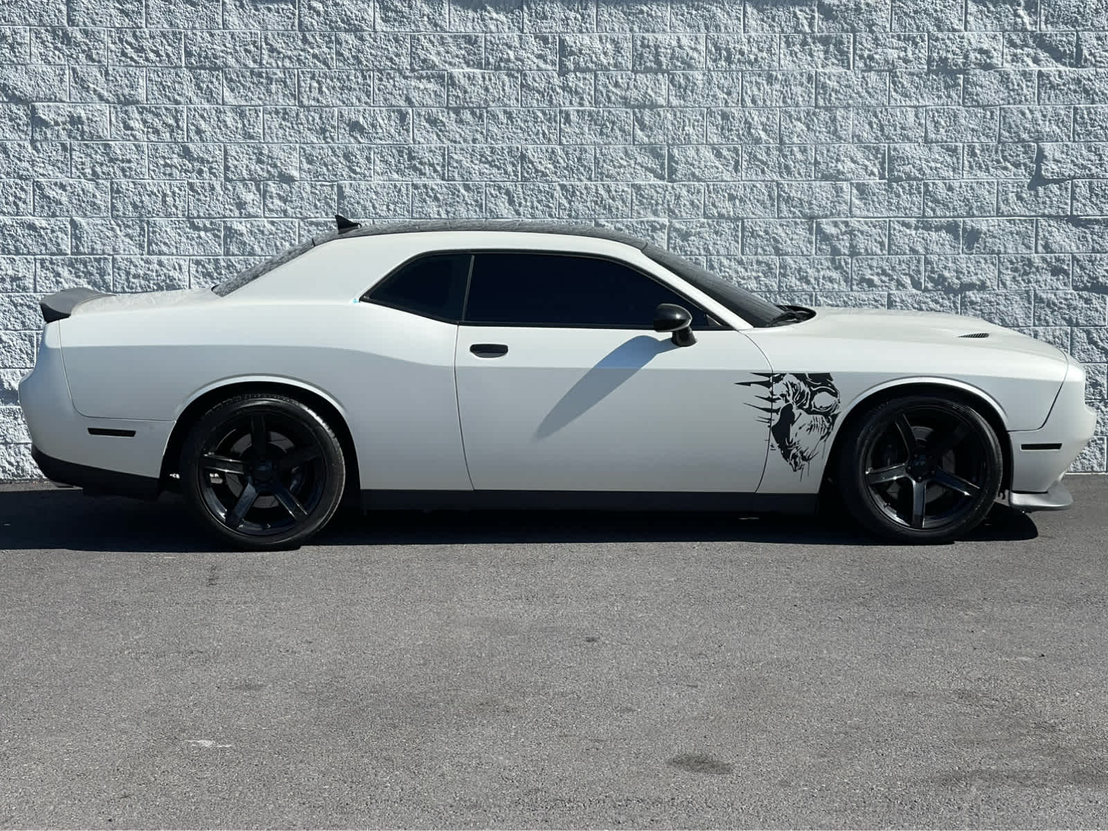 Thumbnail: 2015 Dodge Challenger - 5