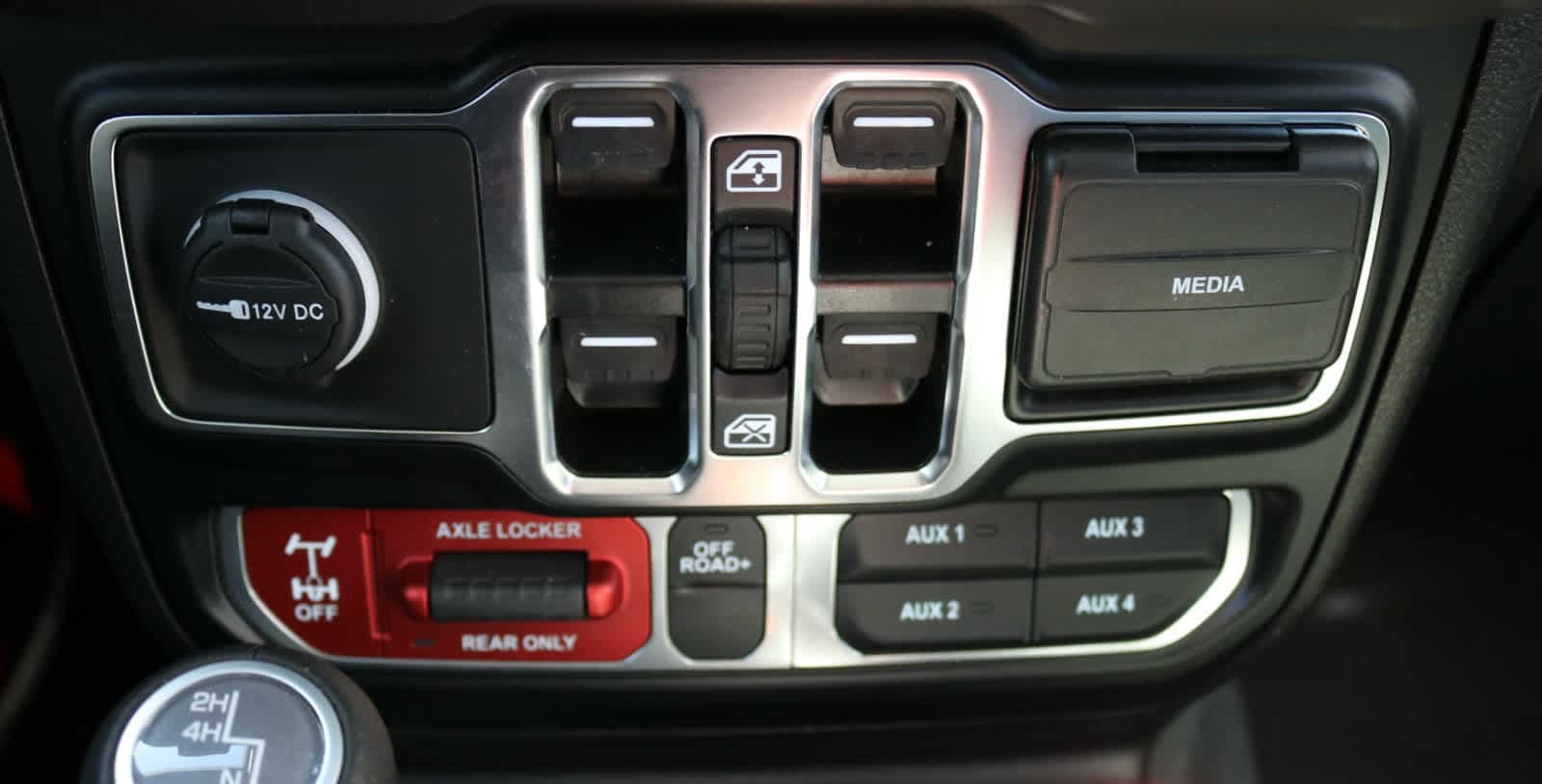 Thumbnail: 2024 Jeep Gladiator - 20