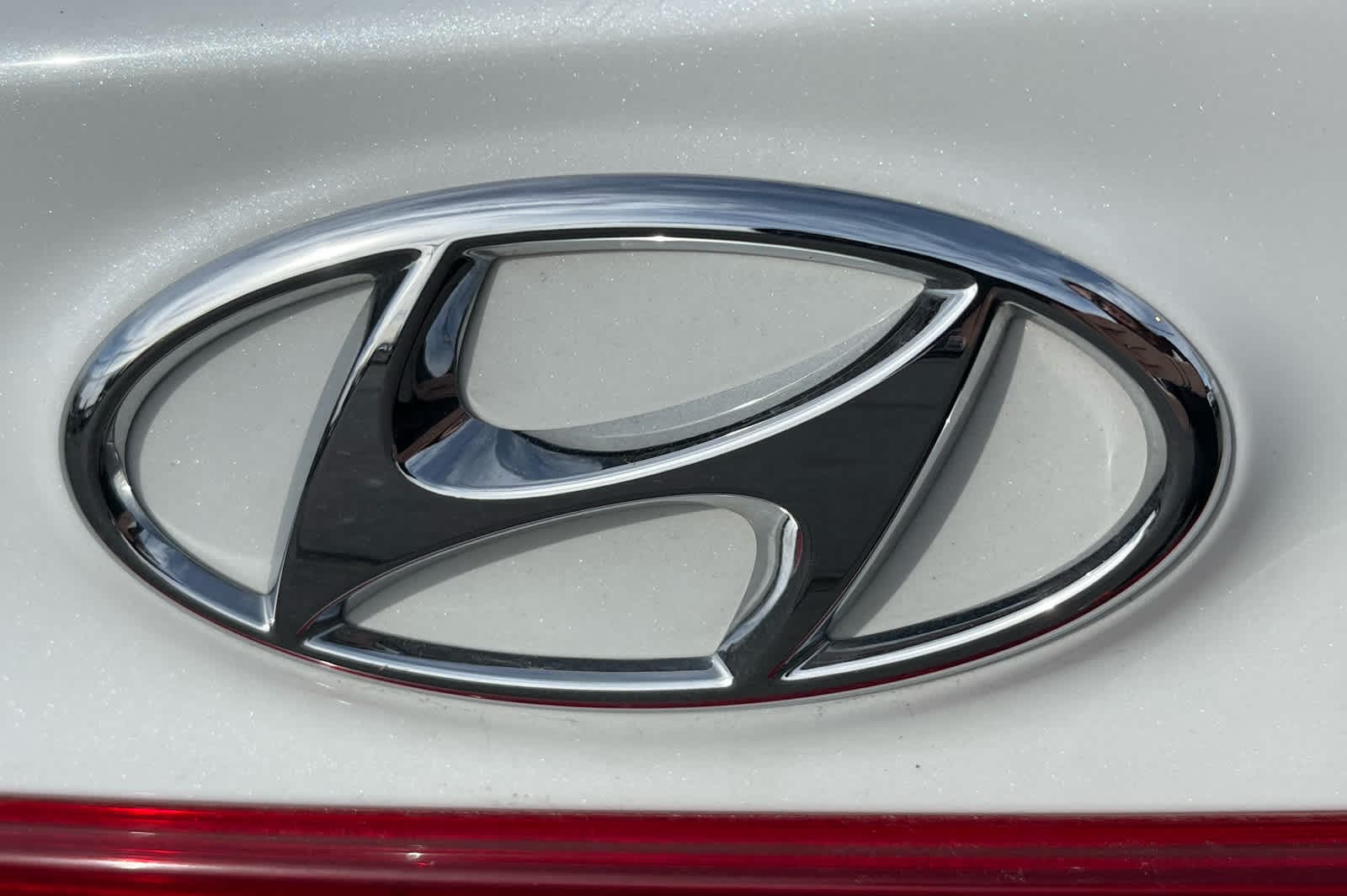 Thumbnail: 2022 Hyundai Santa Fe - 9